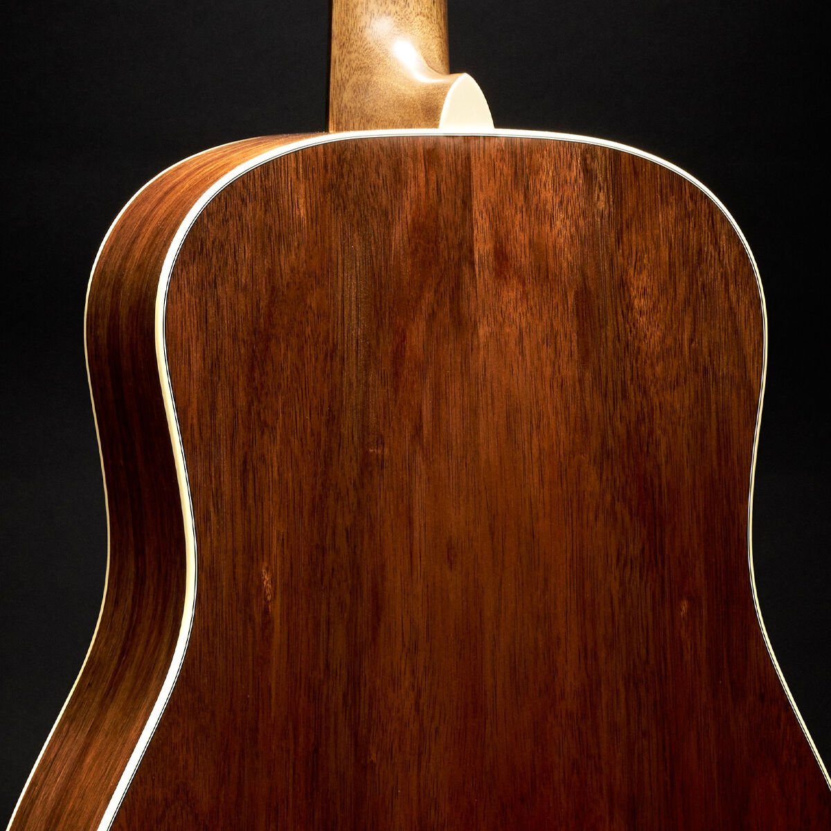 MARTIN GUITARS O'ahu HG-28 MARTIN GUITARS O'ahu HG-28