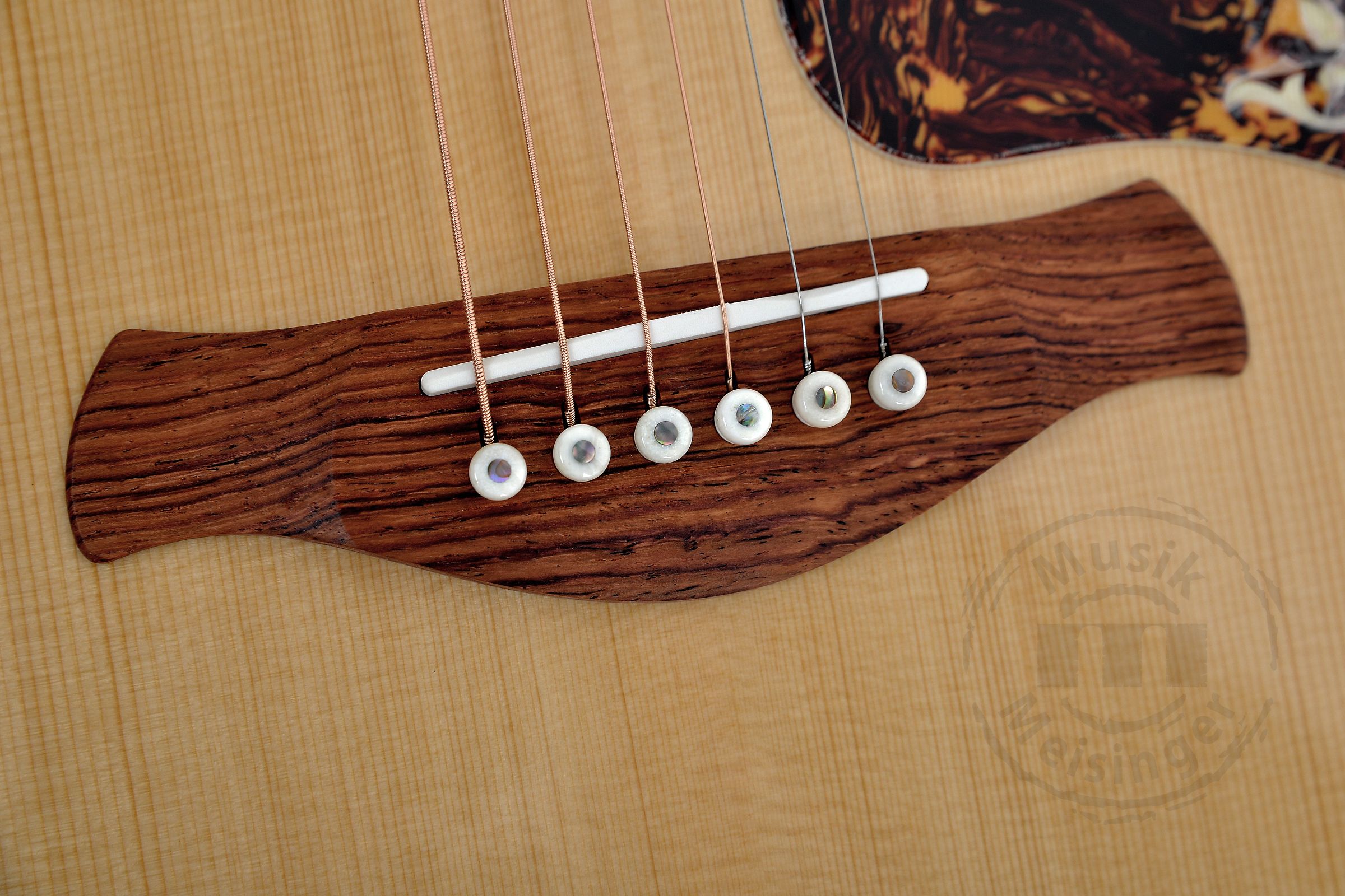 TAYLOR Gold Label 914e