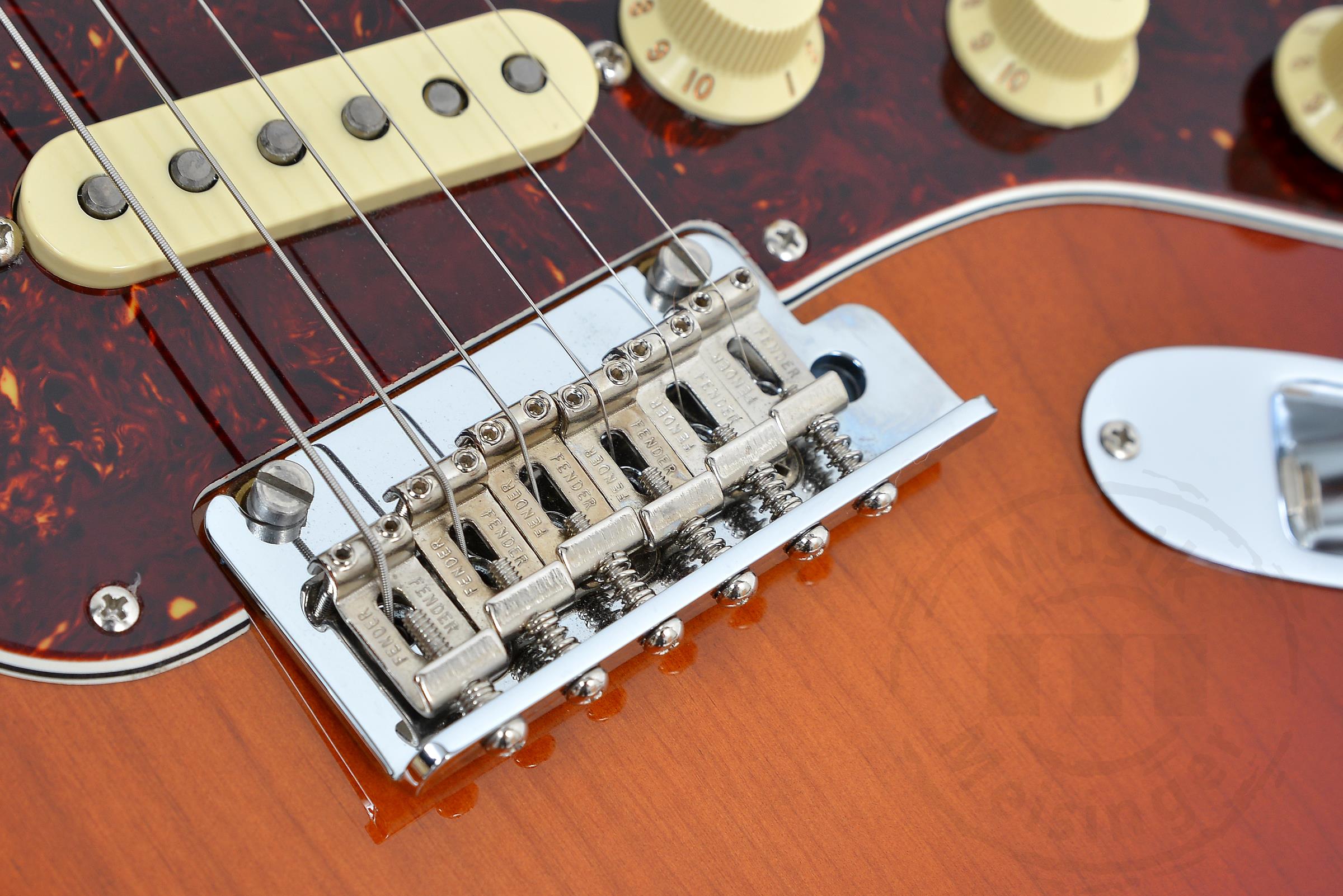 FENDER AM PRO II STRAT RW 3TSB #GEBRAUCHT FENDER AM PRO II STRAT RW 3TSB #GEBRAUCHT
