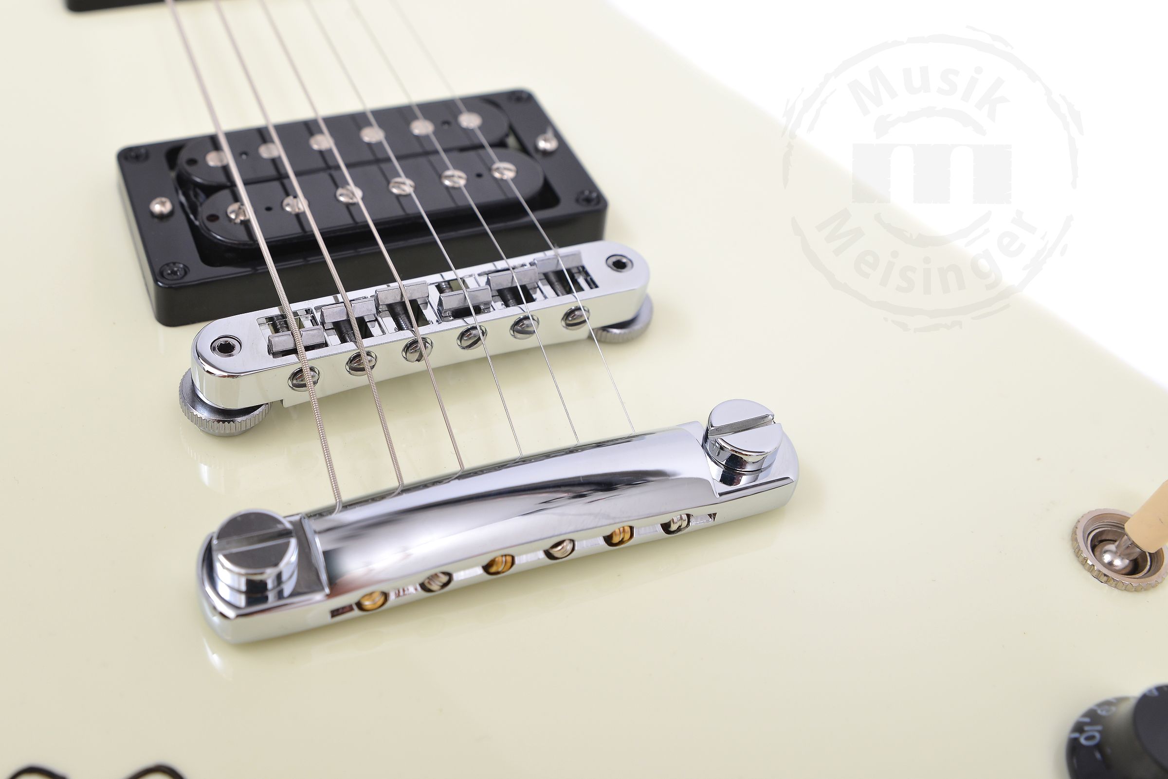 GIBSON 80s Flying V Classic White Exclusive - Handsigniert von Rudolf Schenker