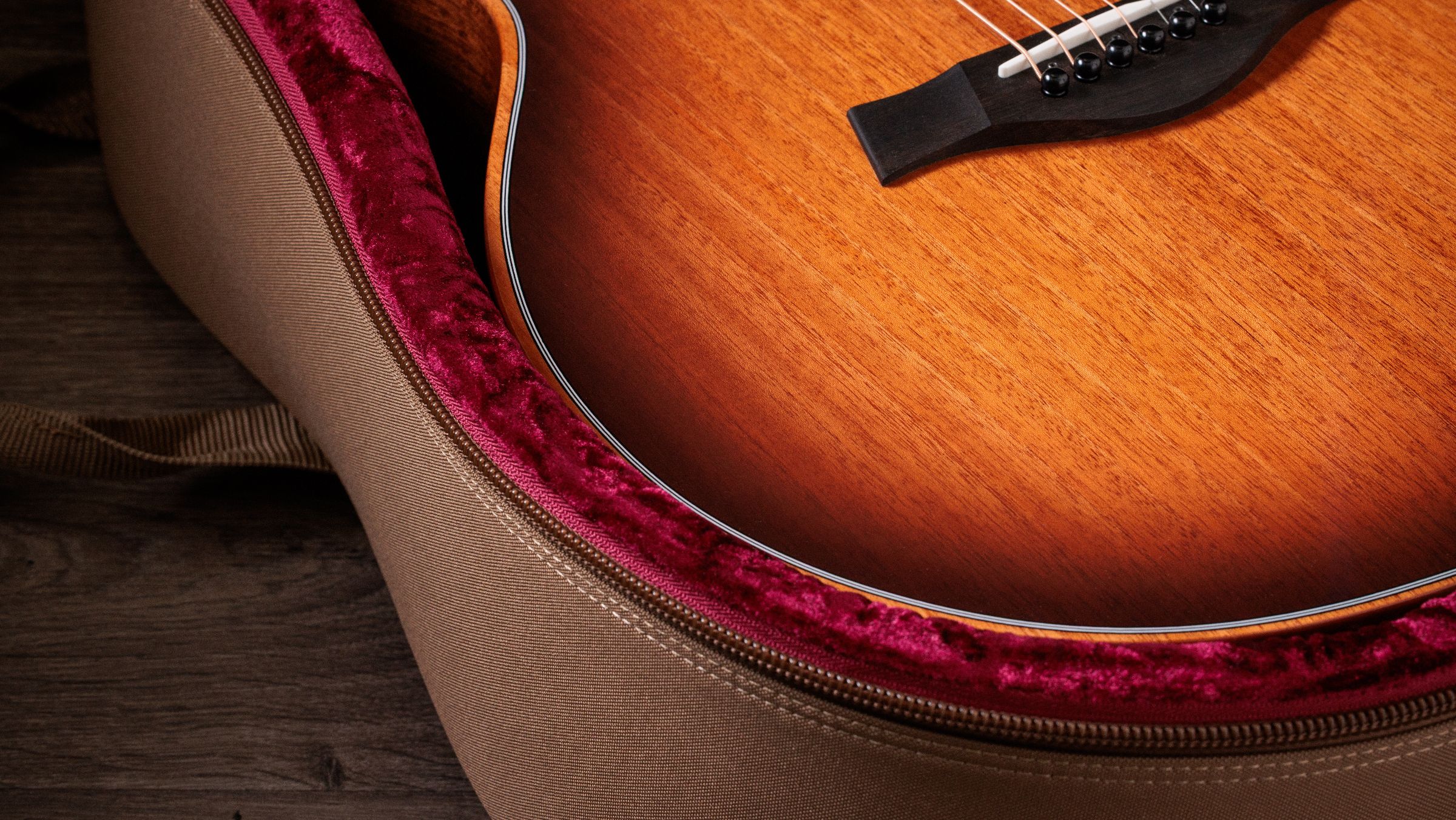 TAYLOR 324ce Studio Special Edition,Sapele/Maho,SEB Top