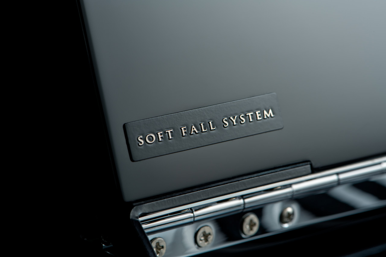 Kawai Novus NV6 schwarz poliert