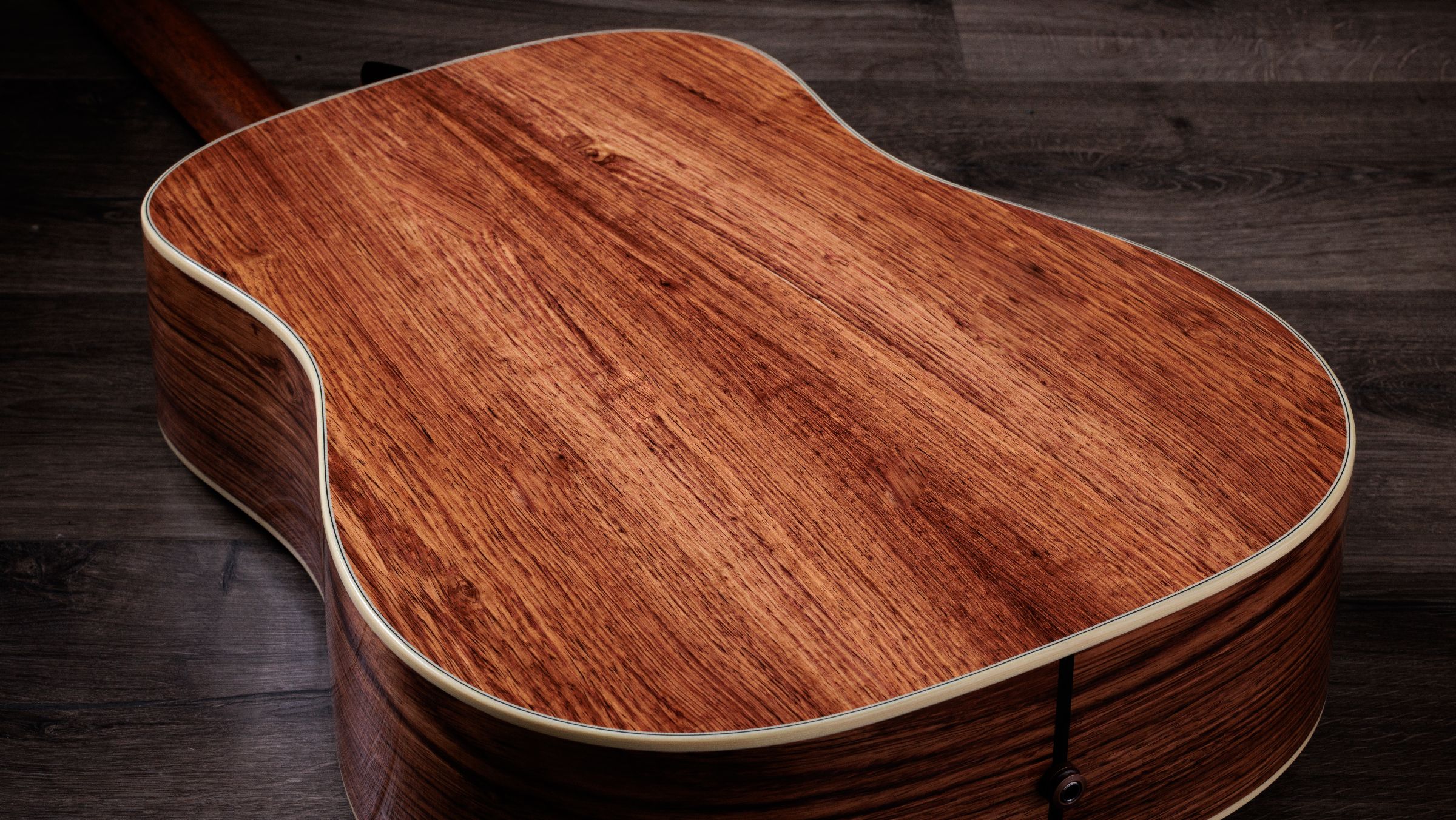 TAYLOR Gold Label 810e