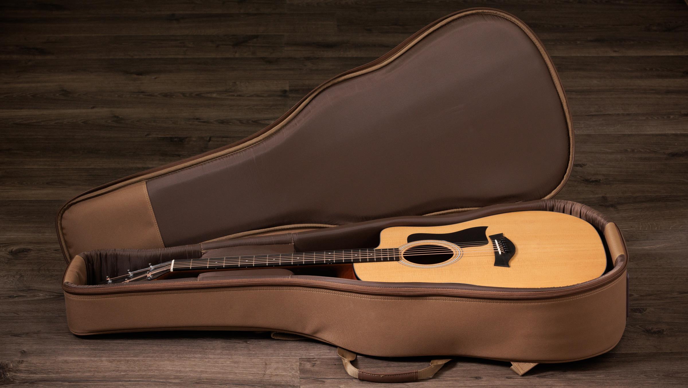 TAYLOR 110ce Sapele