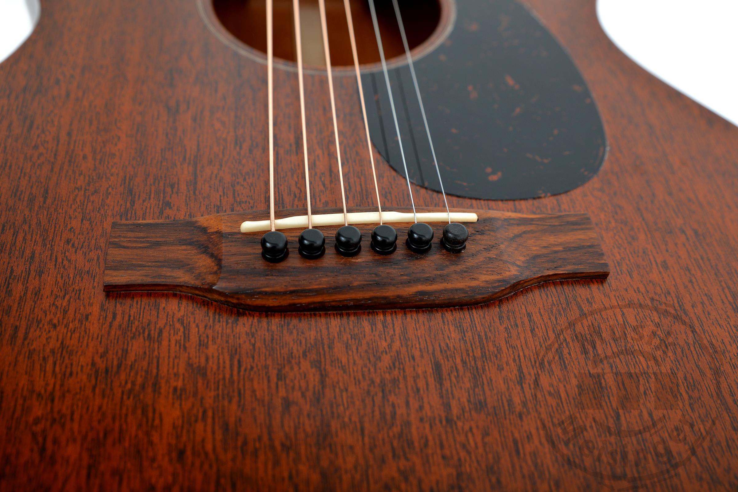 MARTIN GUITARS 000-15M #GEBRAUCHT