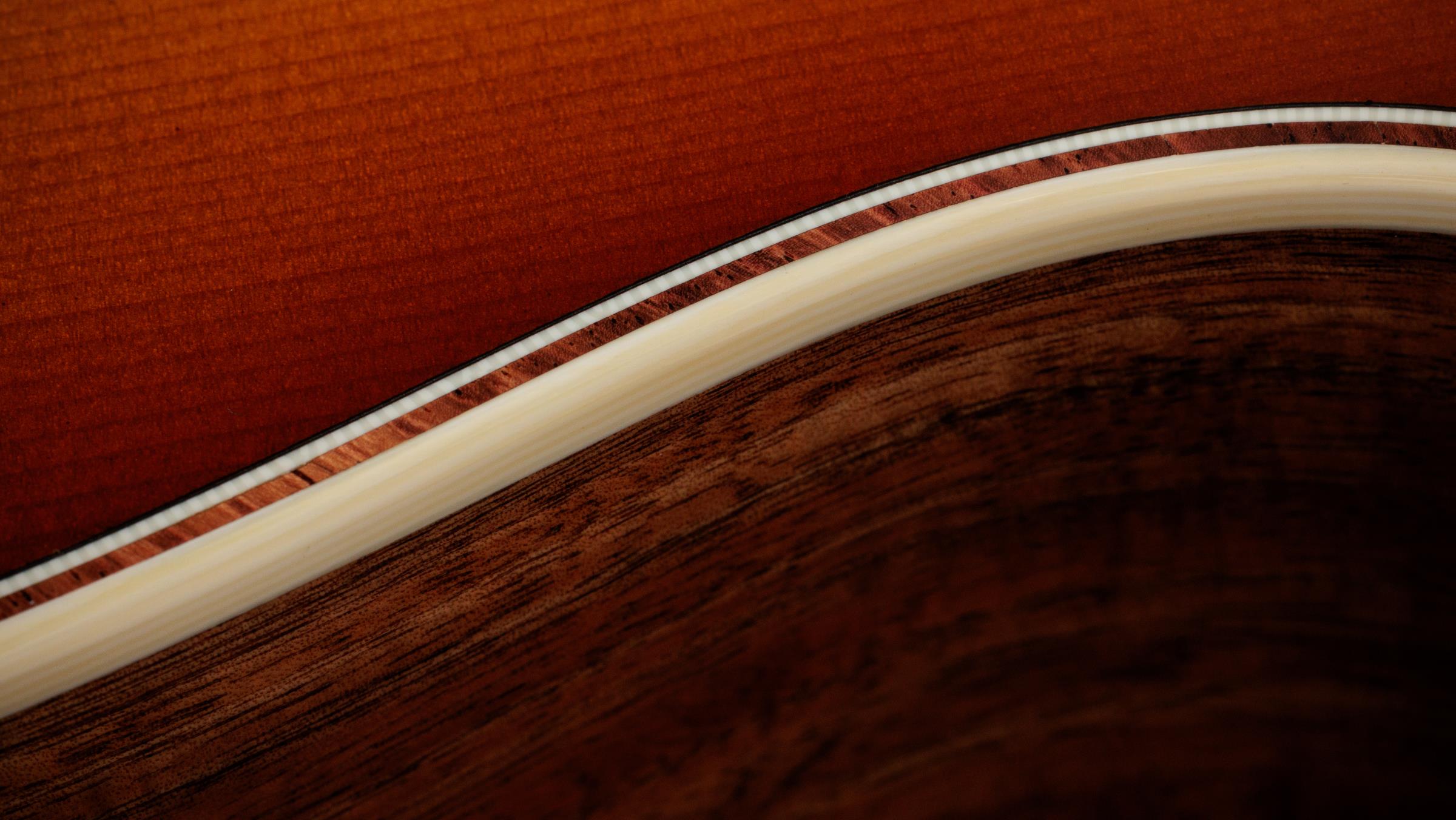 TAYLOR Gold Label 814e Koa Sunburst