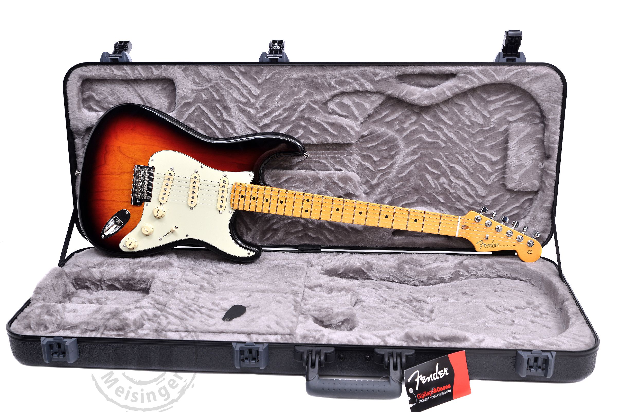 FENDER DE AM PRO II STRAT V MN 3TSB