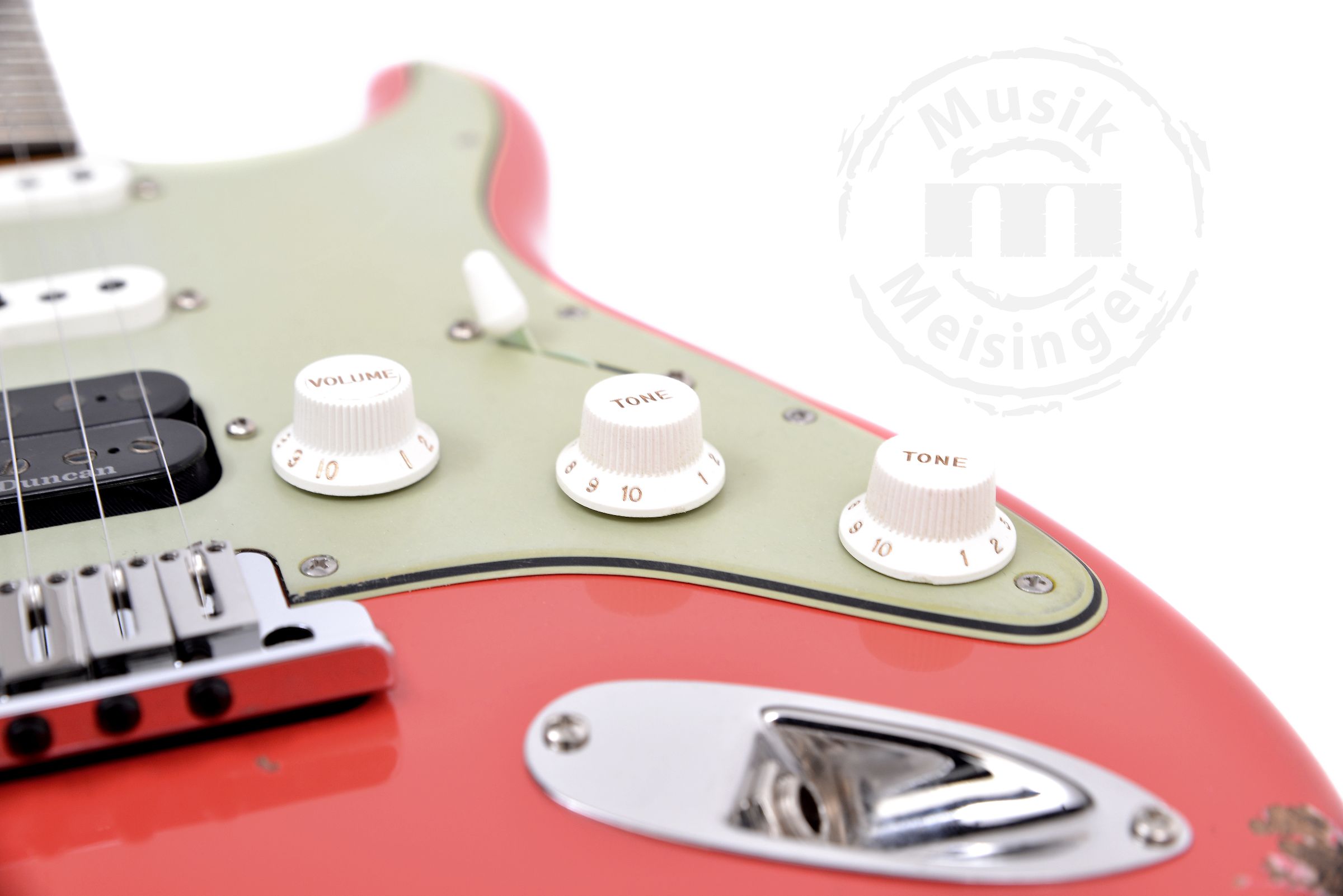 FENDER W25-CUST DLX REL HB S-1 STRAT-AFRD