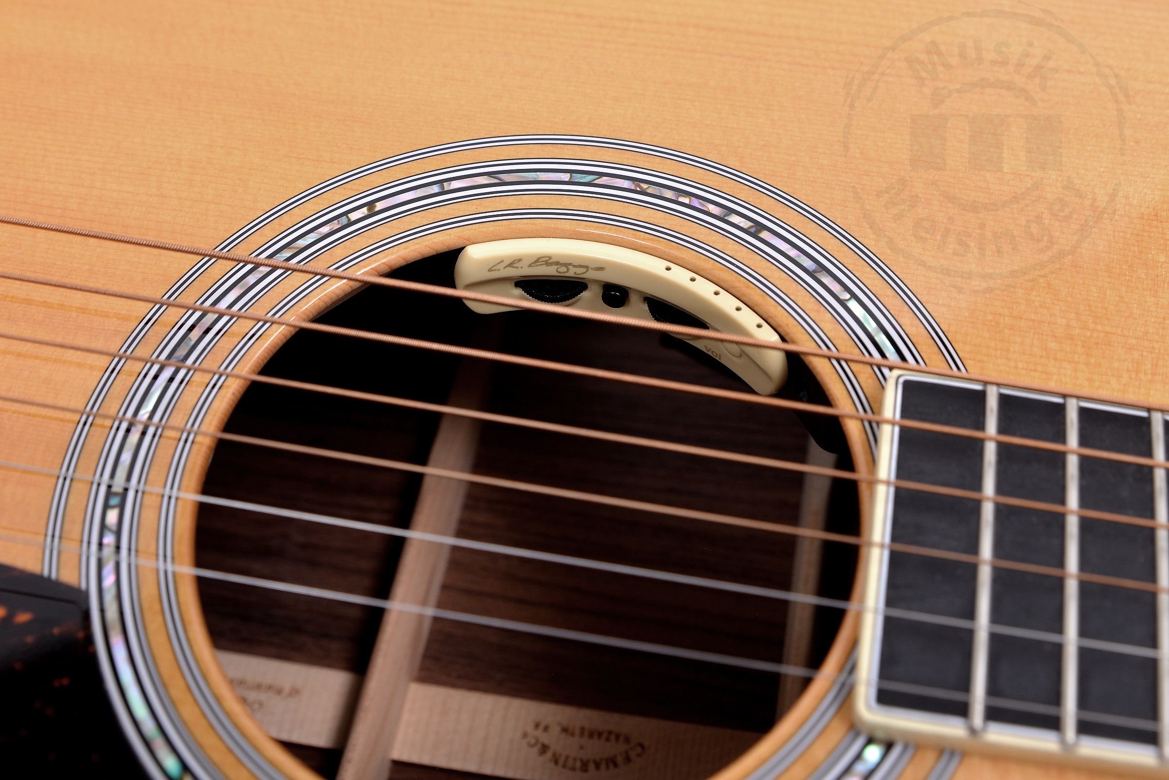 MARTIN GUITARS J-40 2024 #GEBRAUCHT