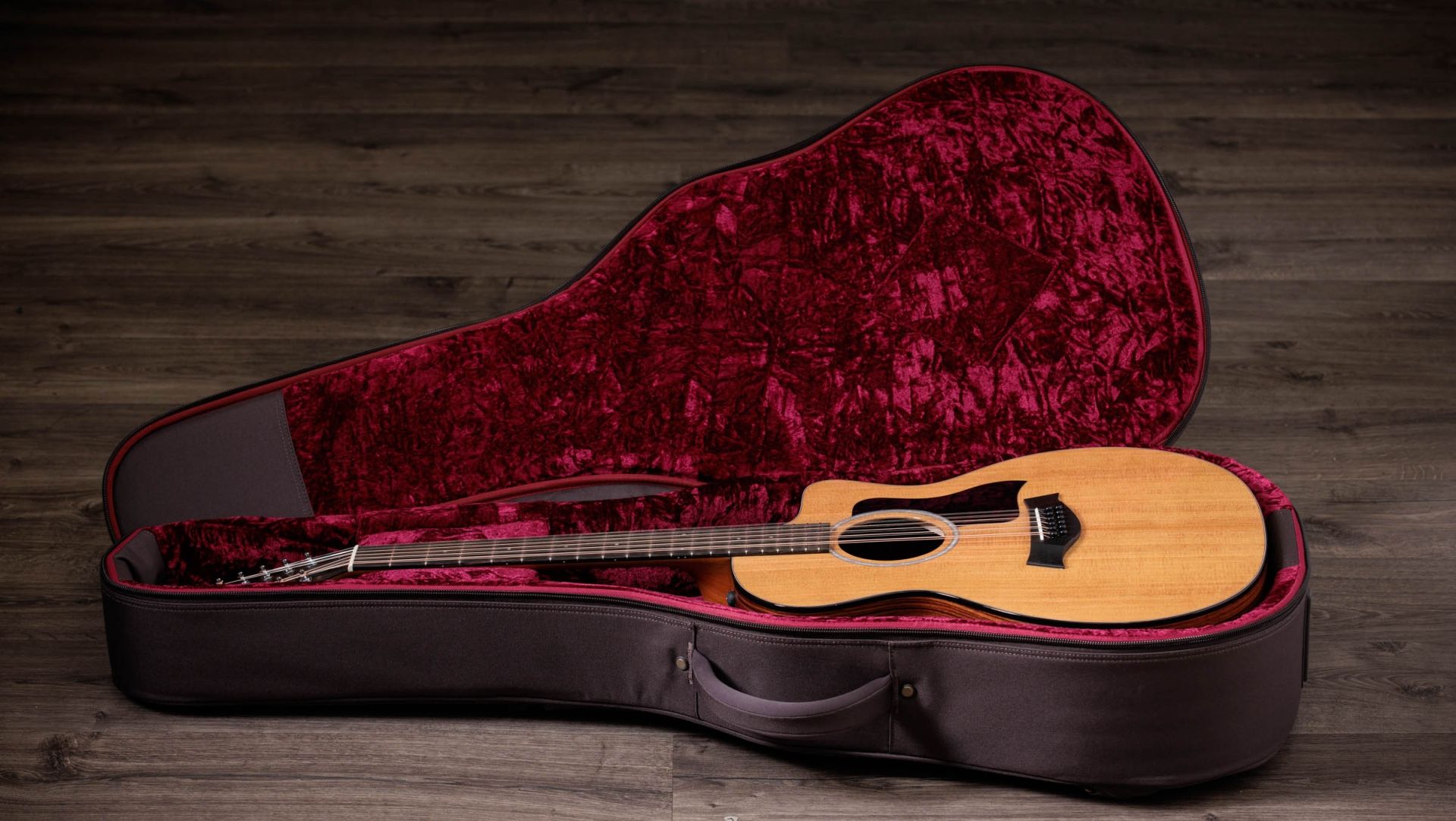 TAYLOR 254ce Plus