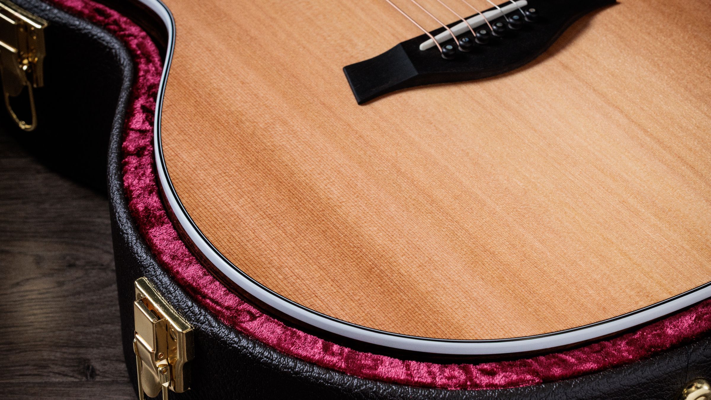 TAYLOR 714ce,Ind.Rosewood/Cedar,2026