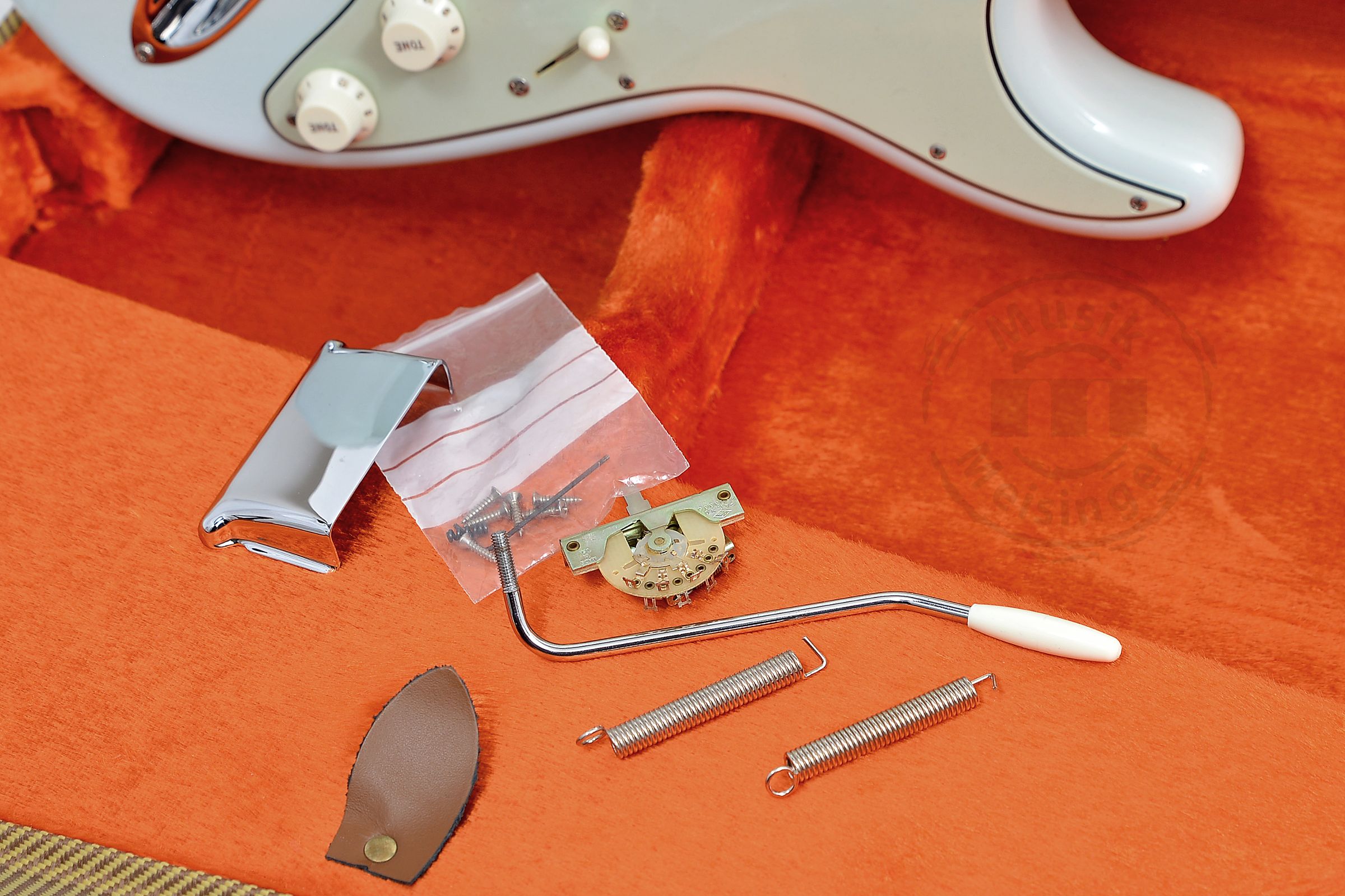 FENDER AM VINT 59 STRAT RW FSBL #GEBRAUCHT