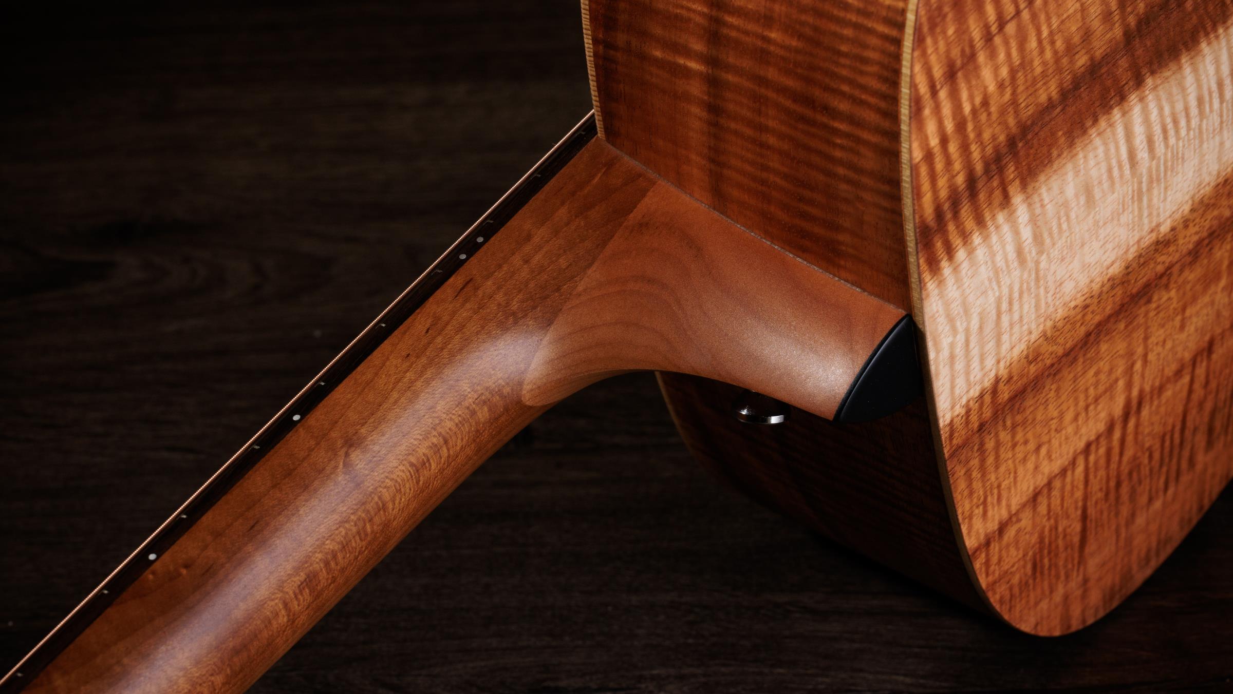 TAYLOR Academy 10e LTD ,Figured Koa/Spruce TAYLOR Academy 10e LTD ,Figured Koa/Spruce