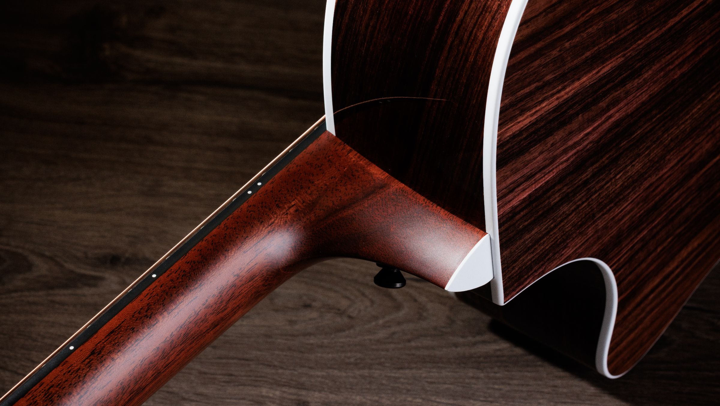 TAYLOR 714ce,Ind.Rosewood/Cedar,2026