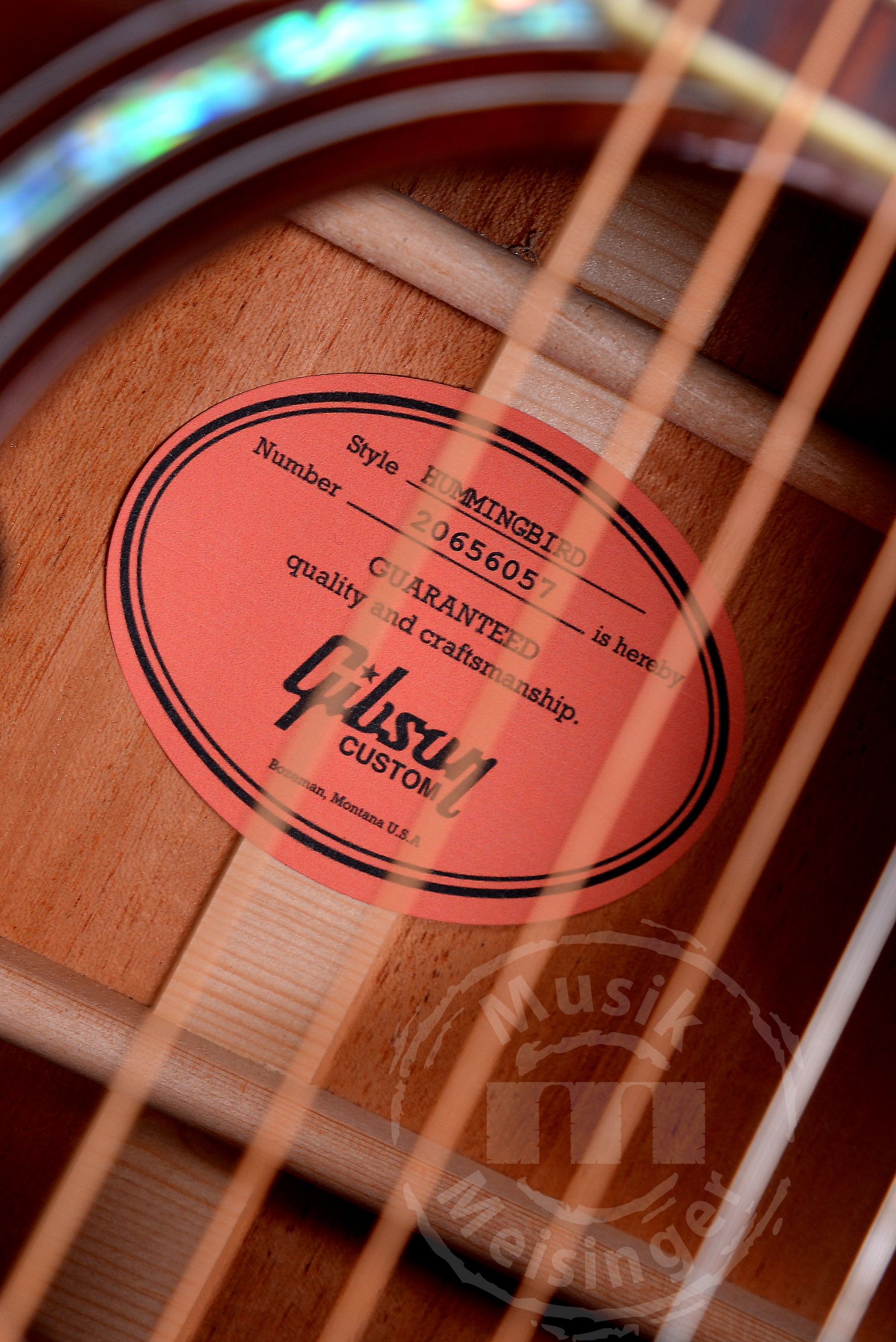GIBSON Hummingbird Anniversary Limited Edition Cremona Burst