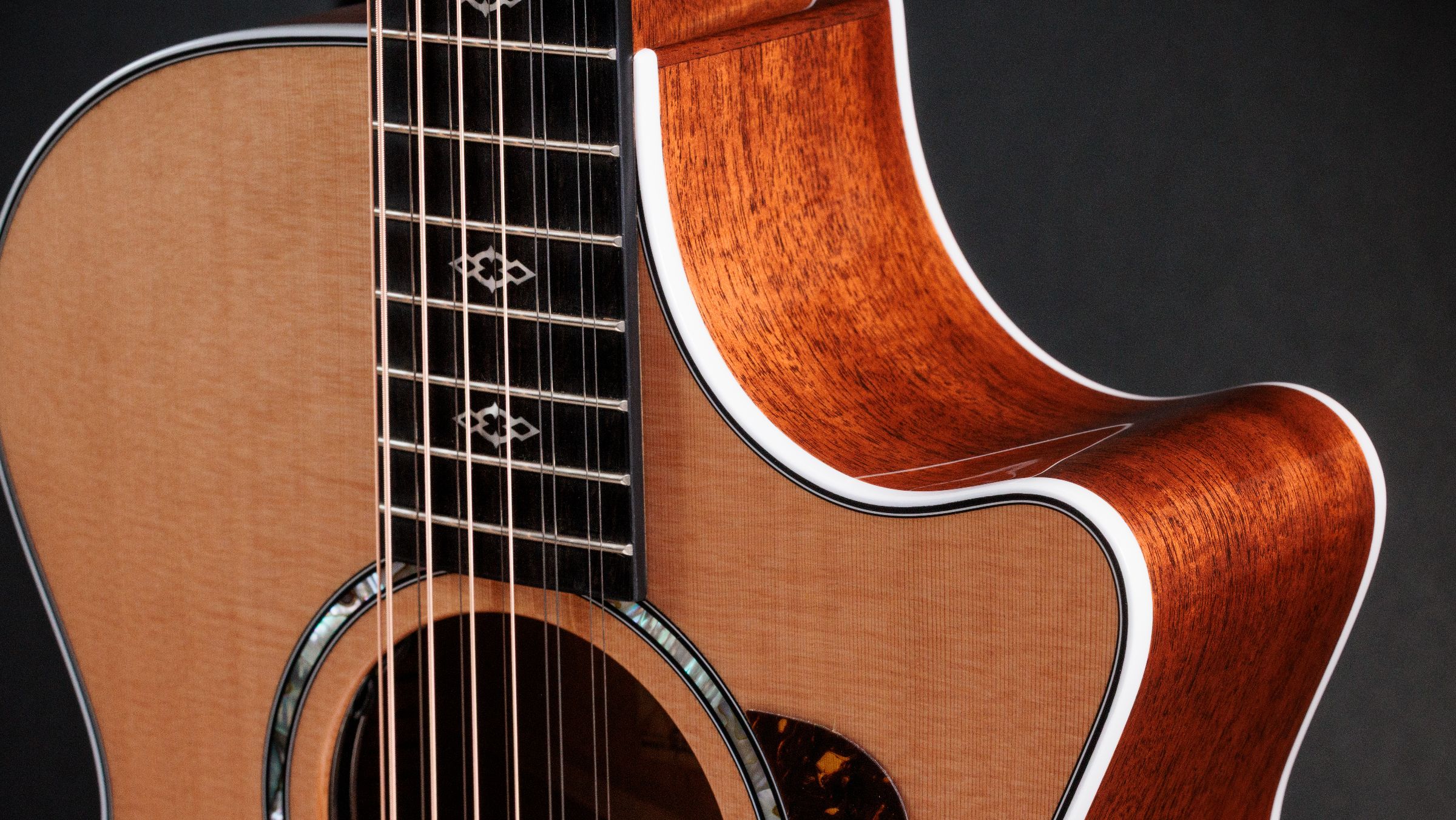 TAYLOR 552ce 12-Fret 12 String Next Generation