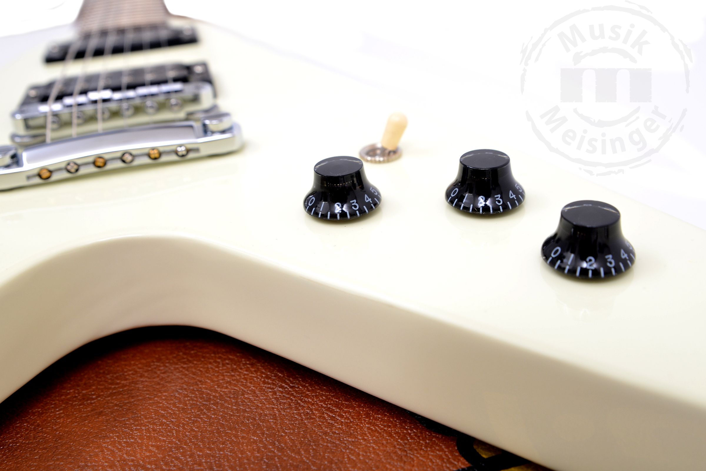 GIBSON 80s Flying V Classic White Exclusive - Handsigniert von Rudolf Schenker