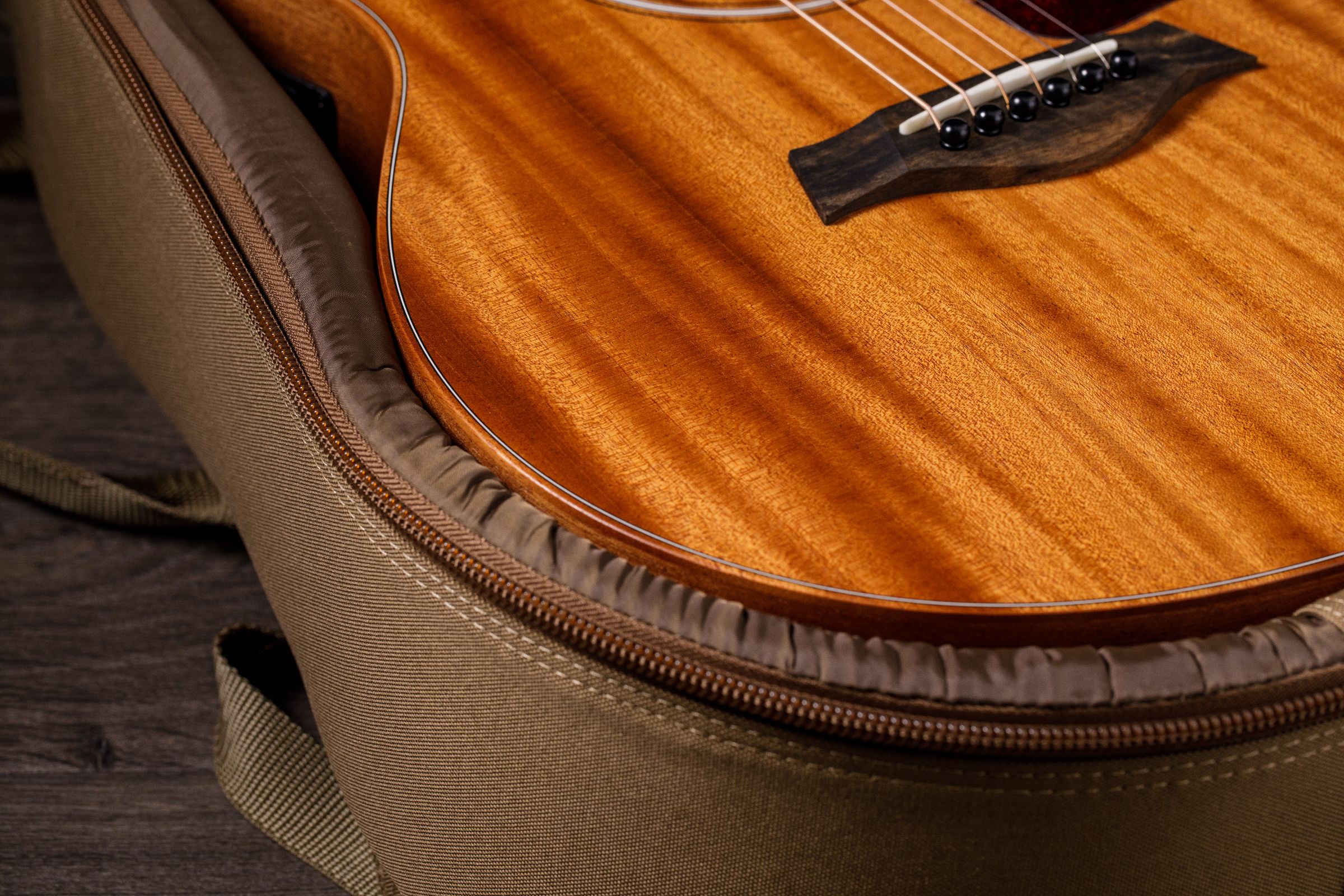 TAYLOR GS Mini-e Mahagony