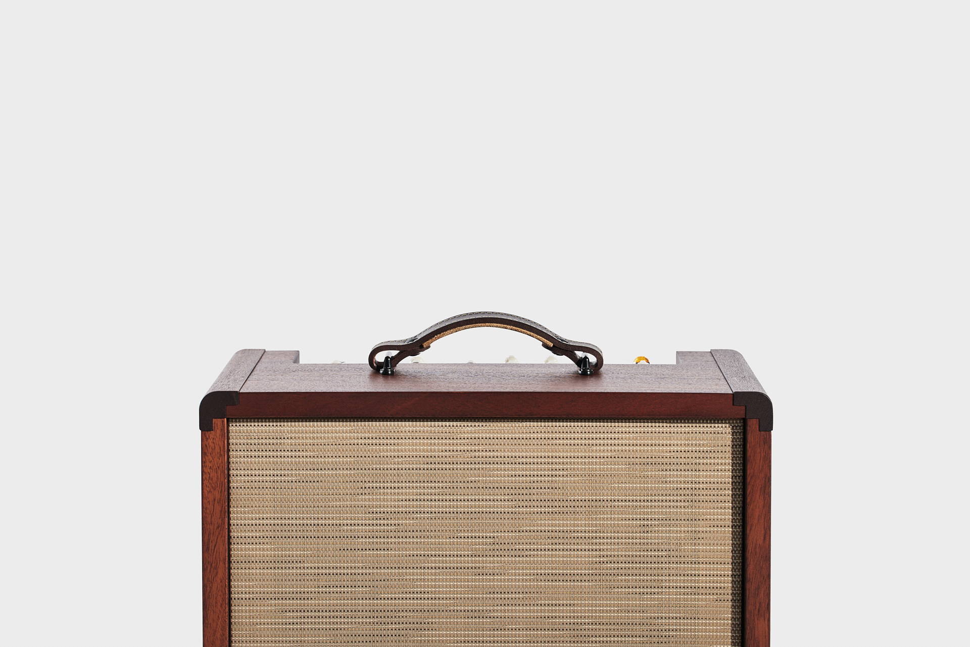 CIRCA 74,AV150-10,AMP w/STAND,MAHG-EU/SK