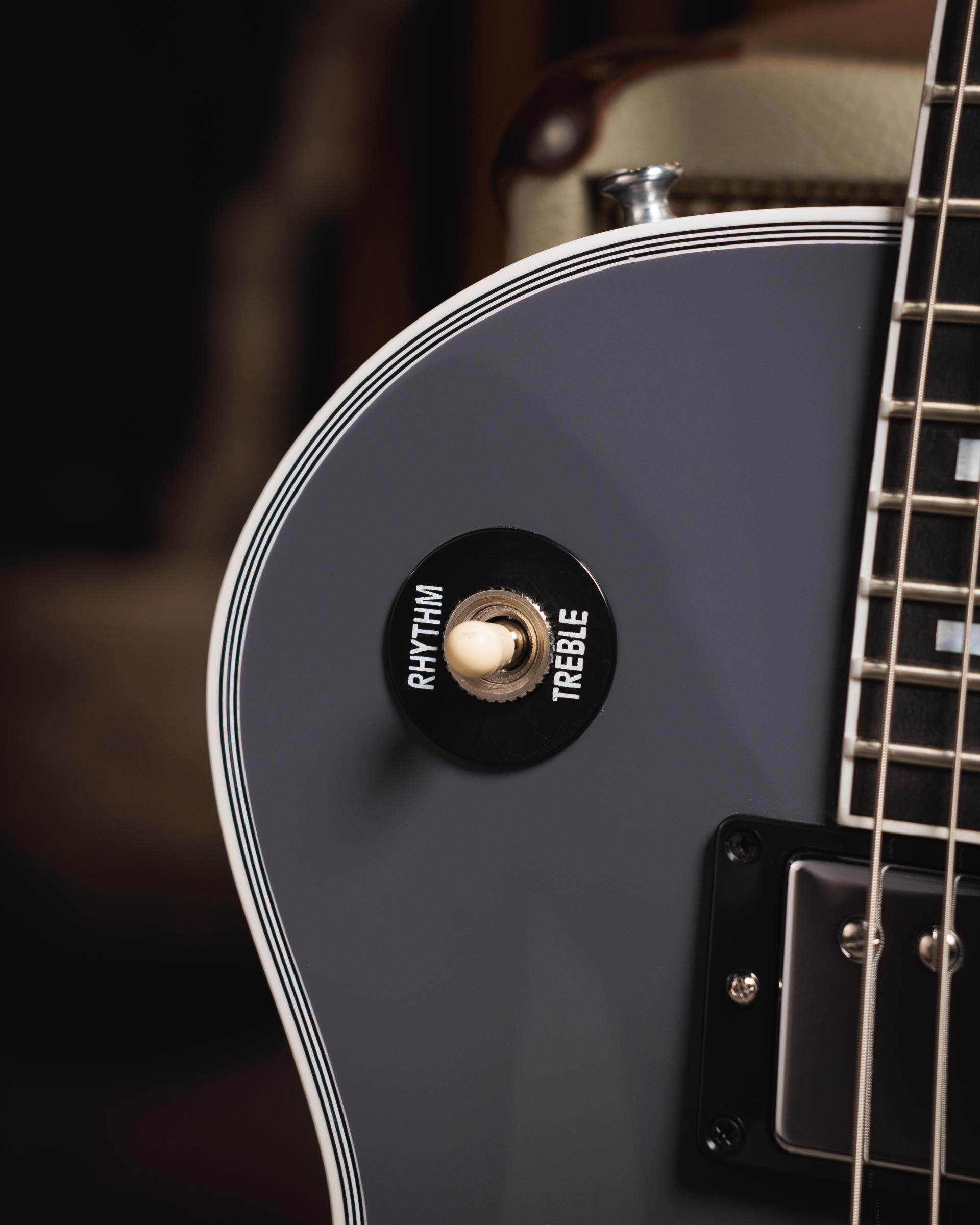 GIBSON Les Paul Custom Artic Blast Gloss GIBSON Les Paul Custom Artic Blast Gloss