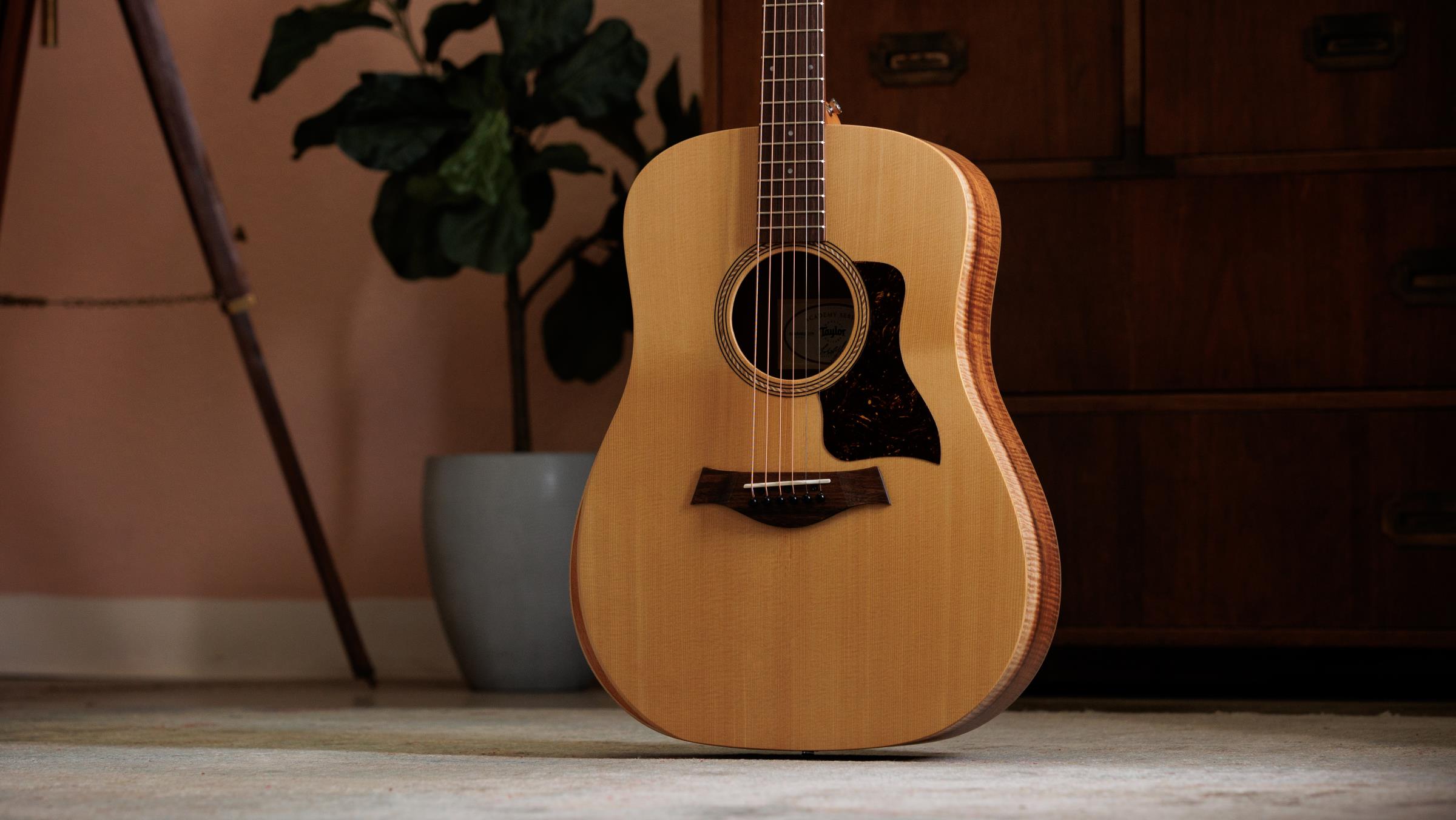 TAYLOR Academy 10e LTD ,Figured Koa/Spruce TAYLOR Academy 10e LTD ,Figured Koa/Spruce