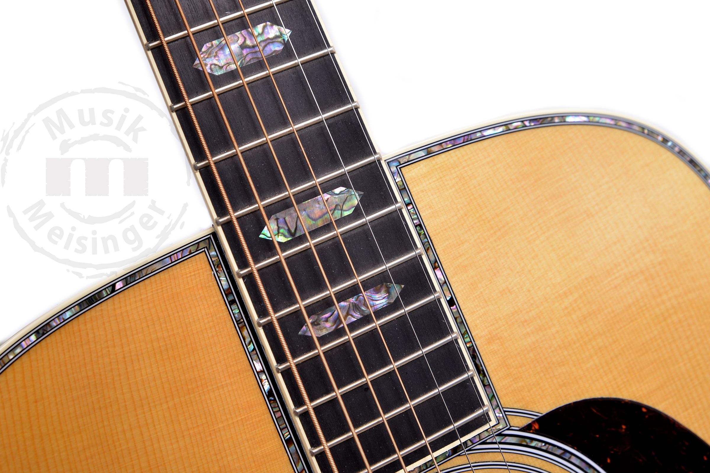 MARTIN GUITARS D-45