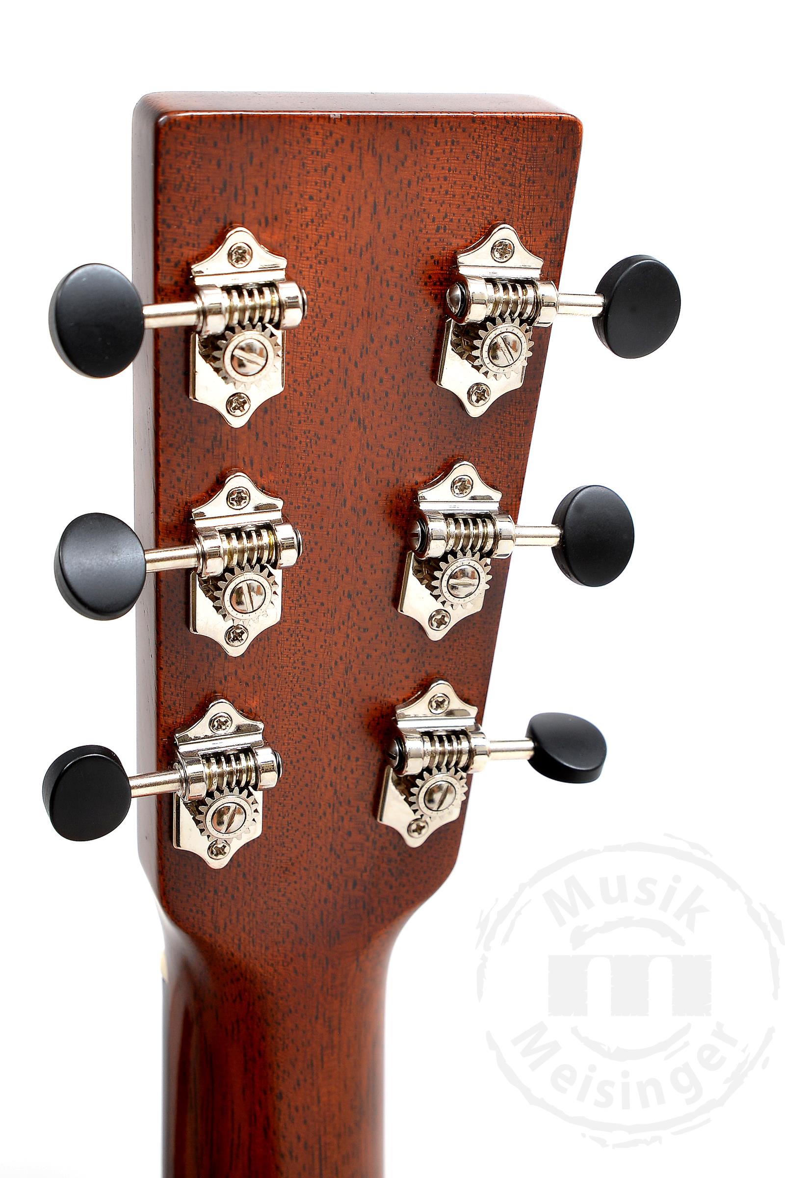 MARTIN GUITARS 000-15M #GEBRAUCHT