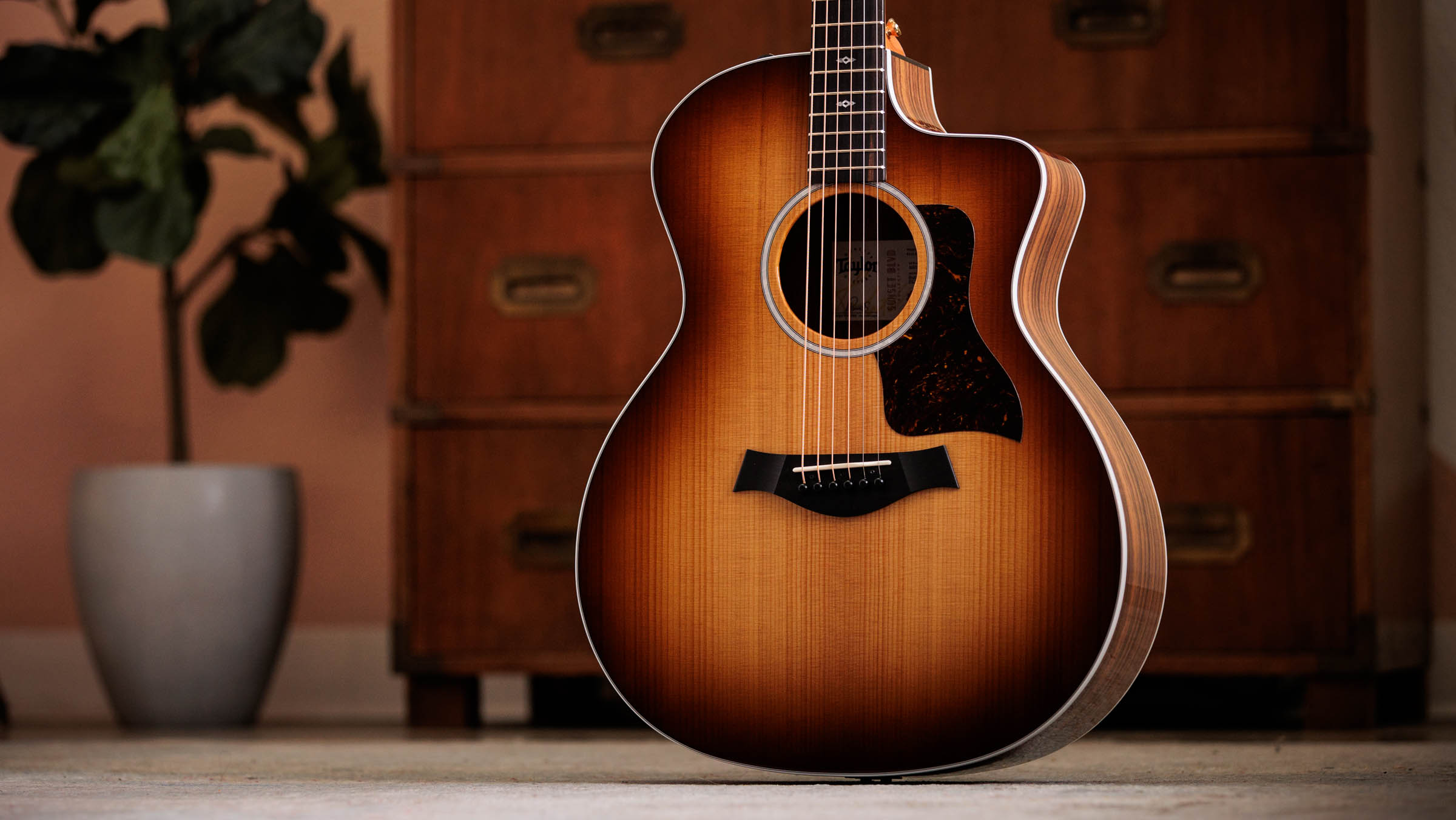 TAYLOR Sunset Blvd 214ce DLX SEB TAYLOR Sunset Blvd 214ce DLX SEB
