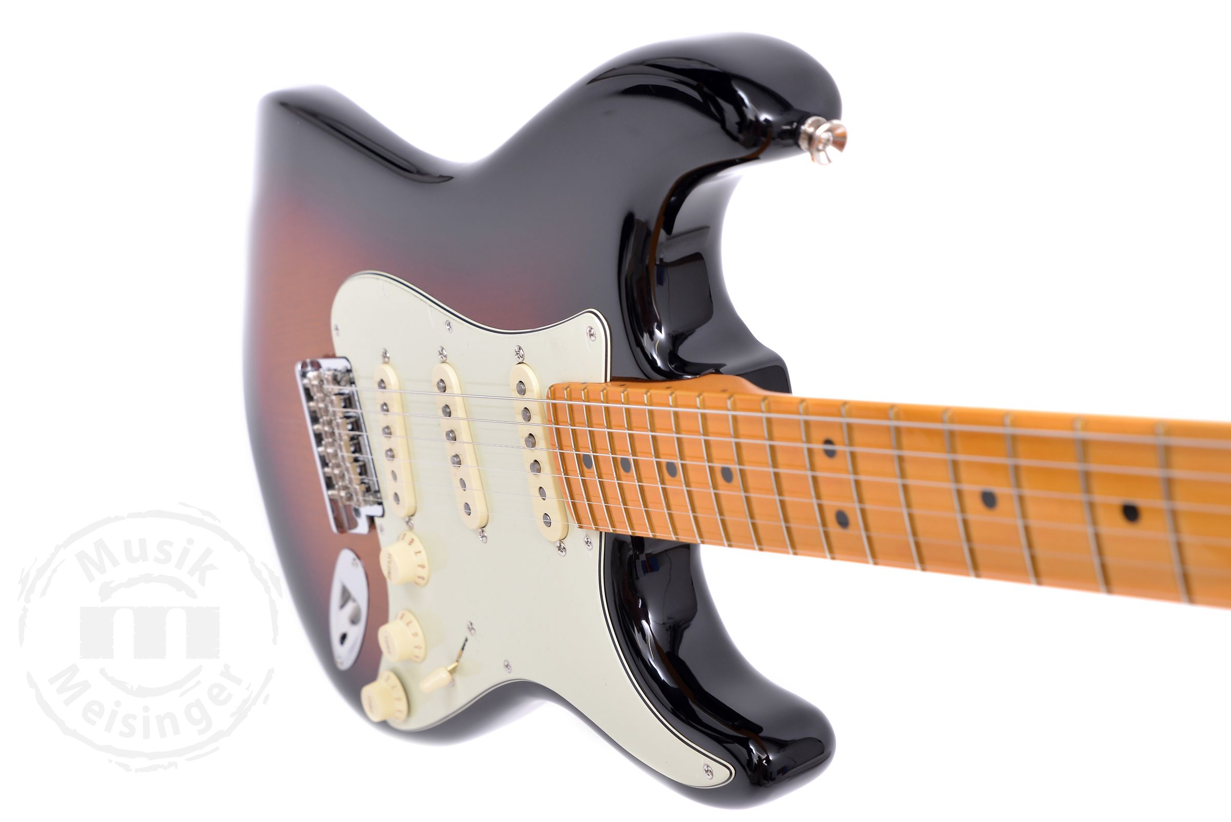 FENDER DE AM PRO II STRAT V MN 3TSB