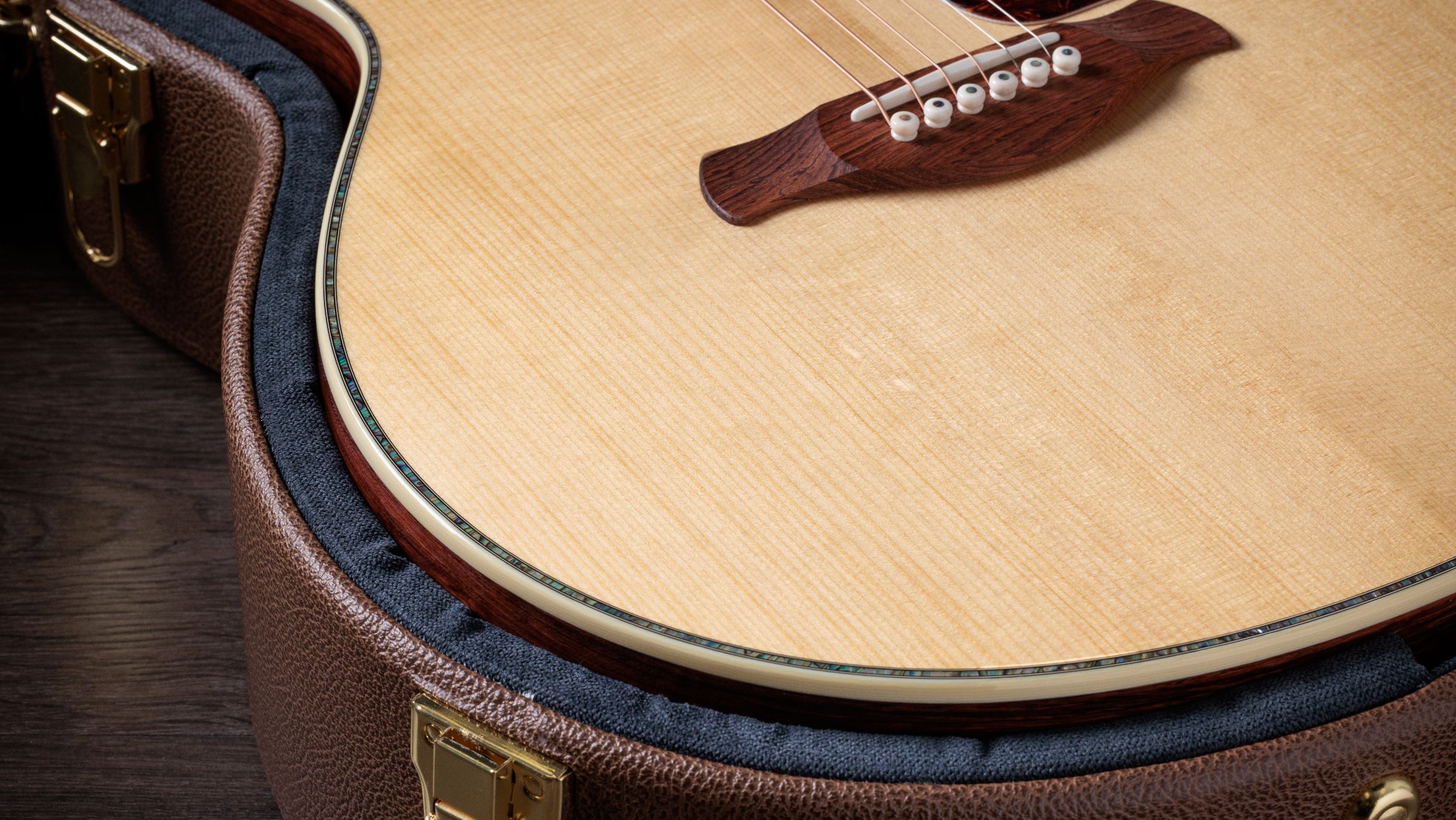 TAYLOR Gold Label 914e