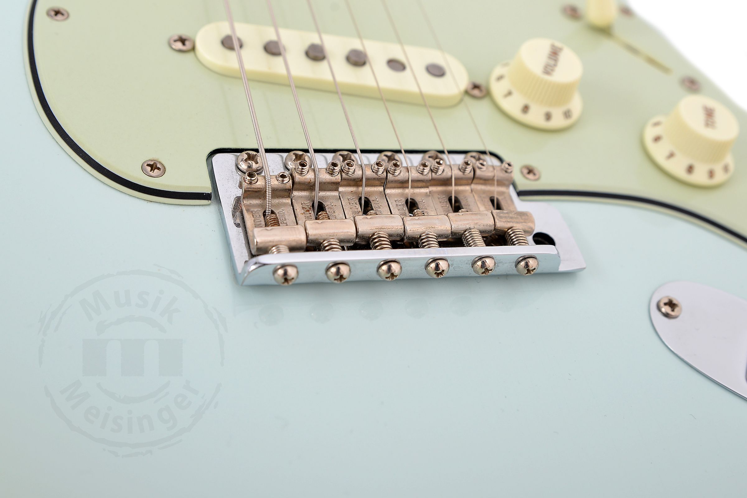 FENDER AM VINT 59 STRAT RW FSBL #GEBRAUCHT