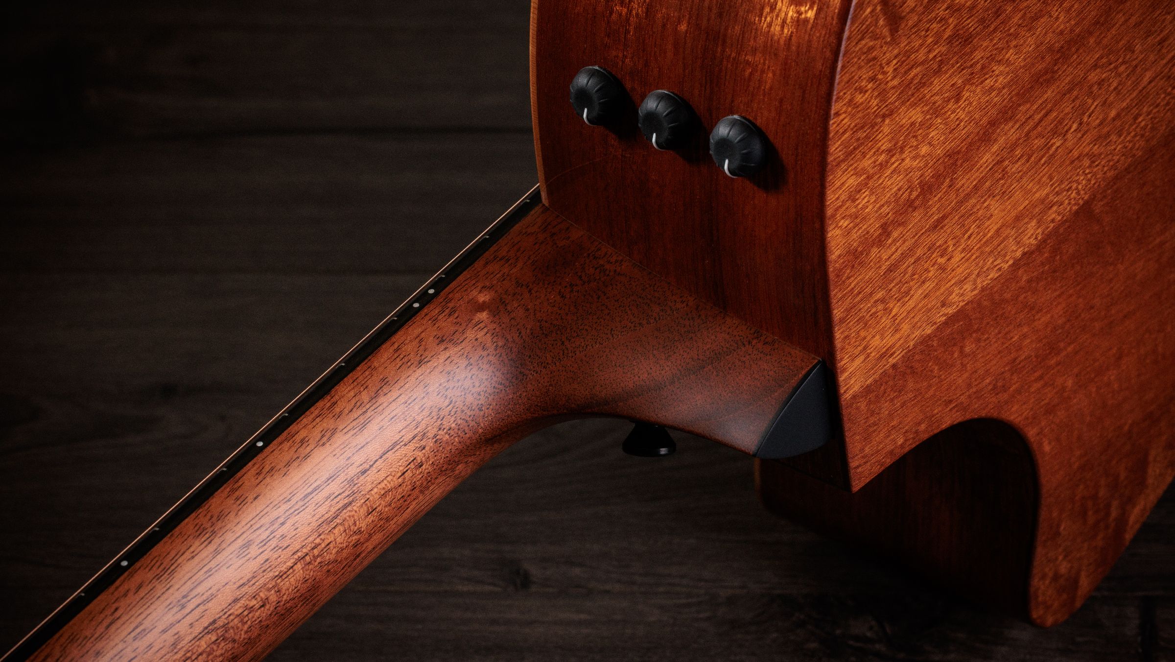 TAYLOR 354ce Studio Special Edition Honeyburst