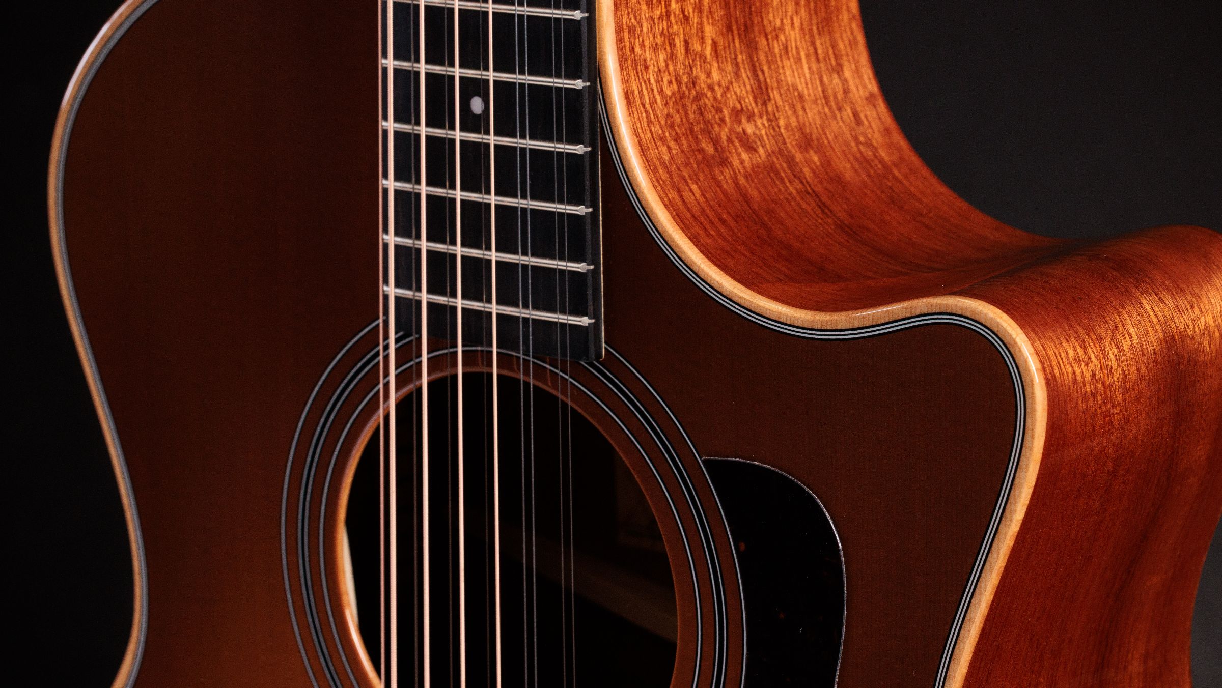 TAYLOR 354ce Studio Special Edition Honeyburst