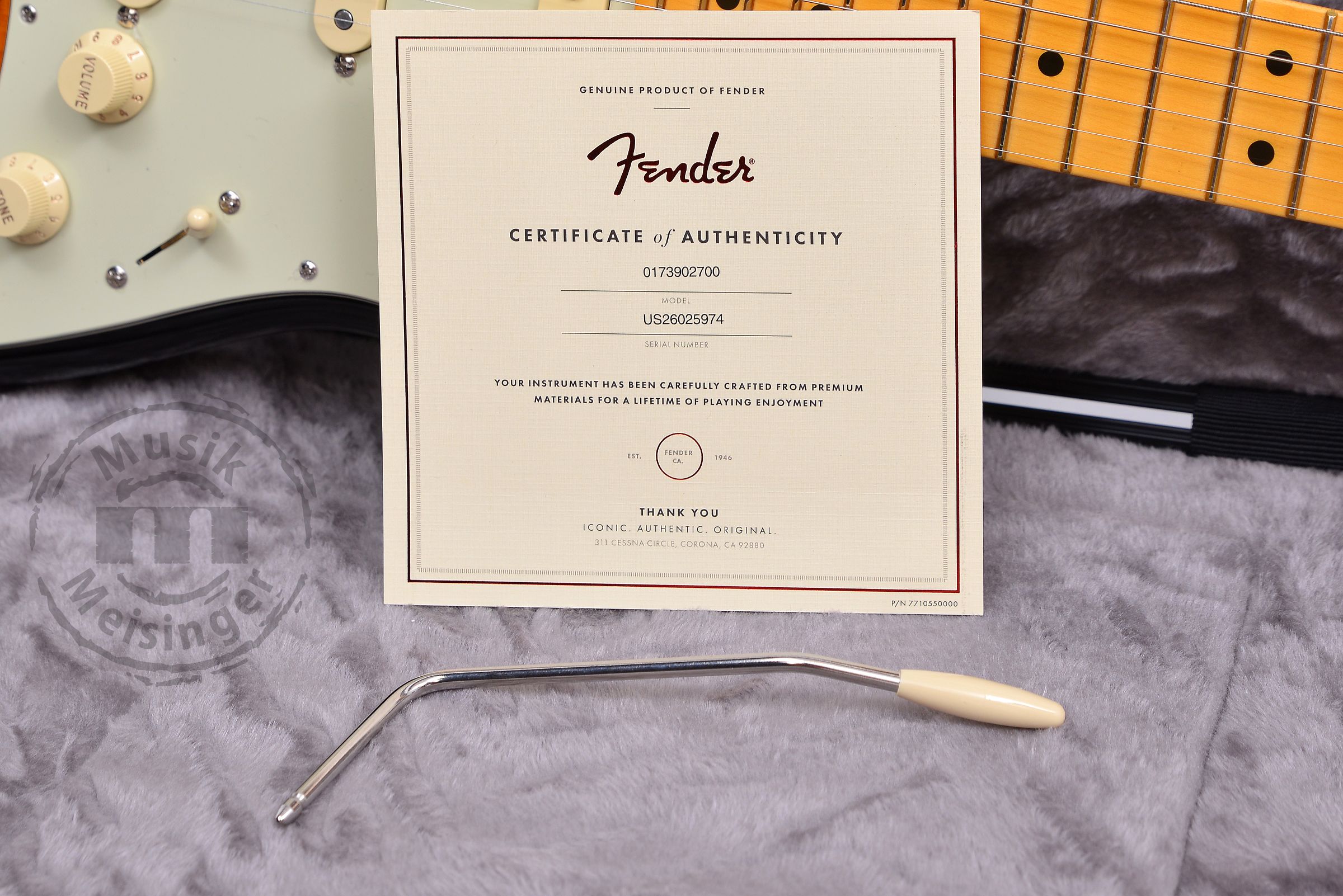 FENDER DE AM PRO II STRAT V MN 3TSB