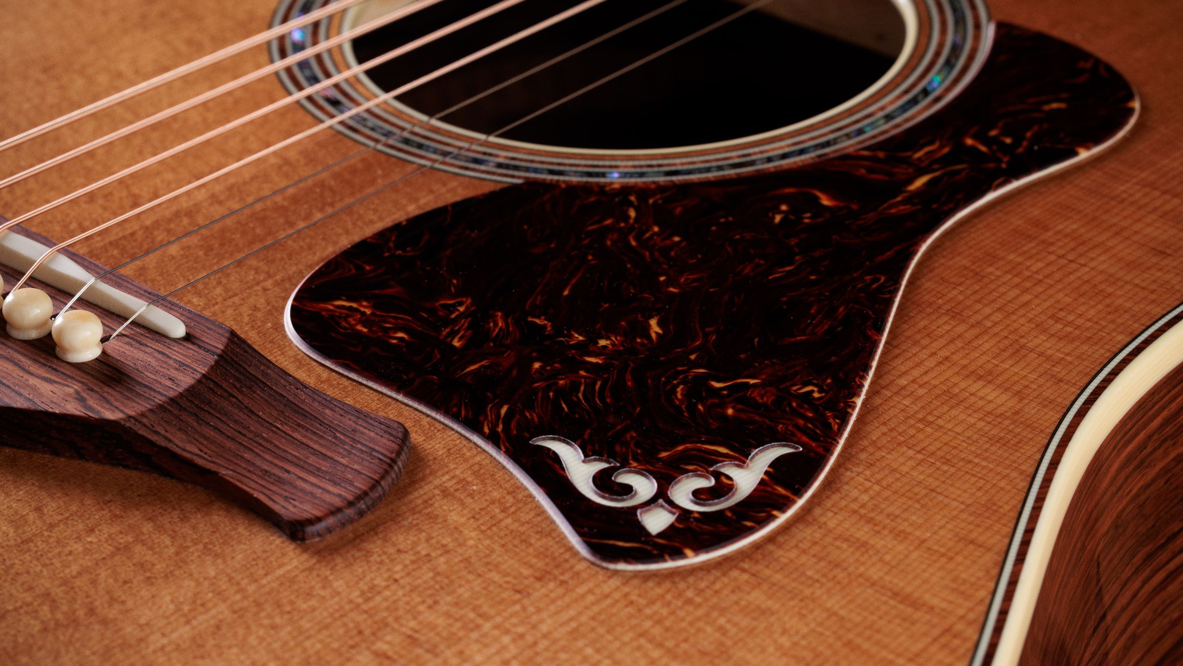 TAYLOR Gold Label 810e