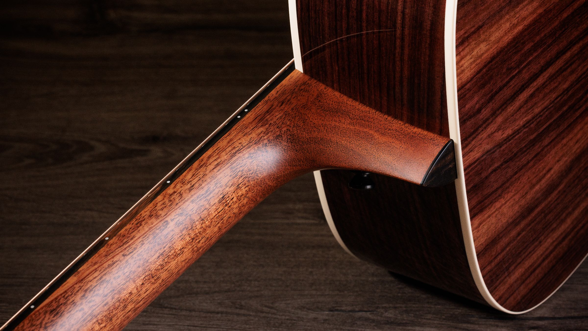 TAYLOR Gold Label 710e