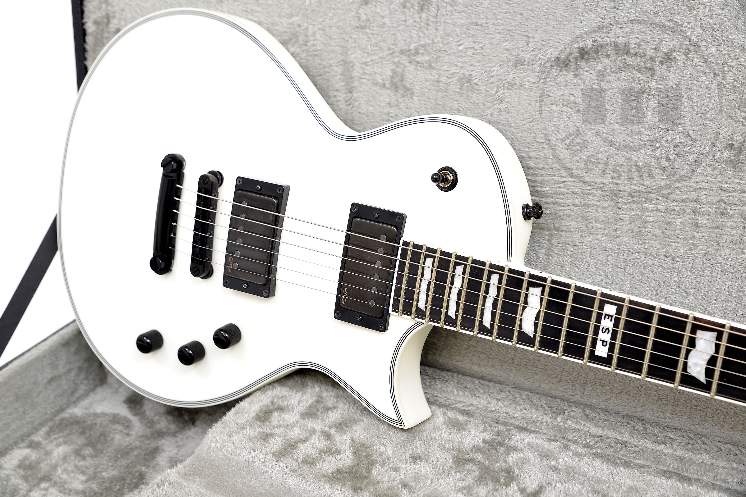 ESP E-II Eclipse Snow White Satin #GEBRAUCHT