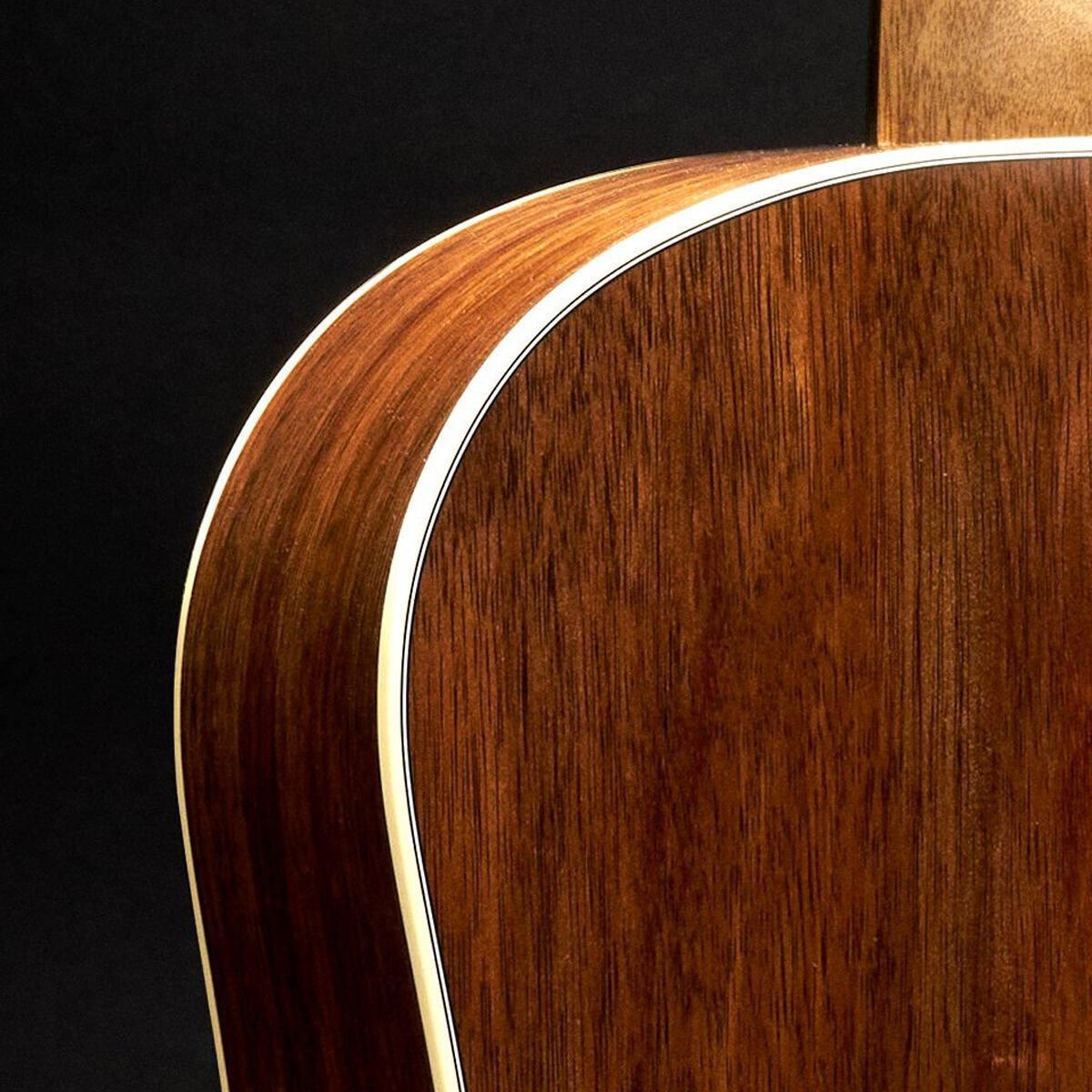 MARTIN GUITARS O'ahu HG-28 MARTIN GUITARS O'ahu HG-28
