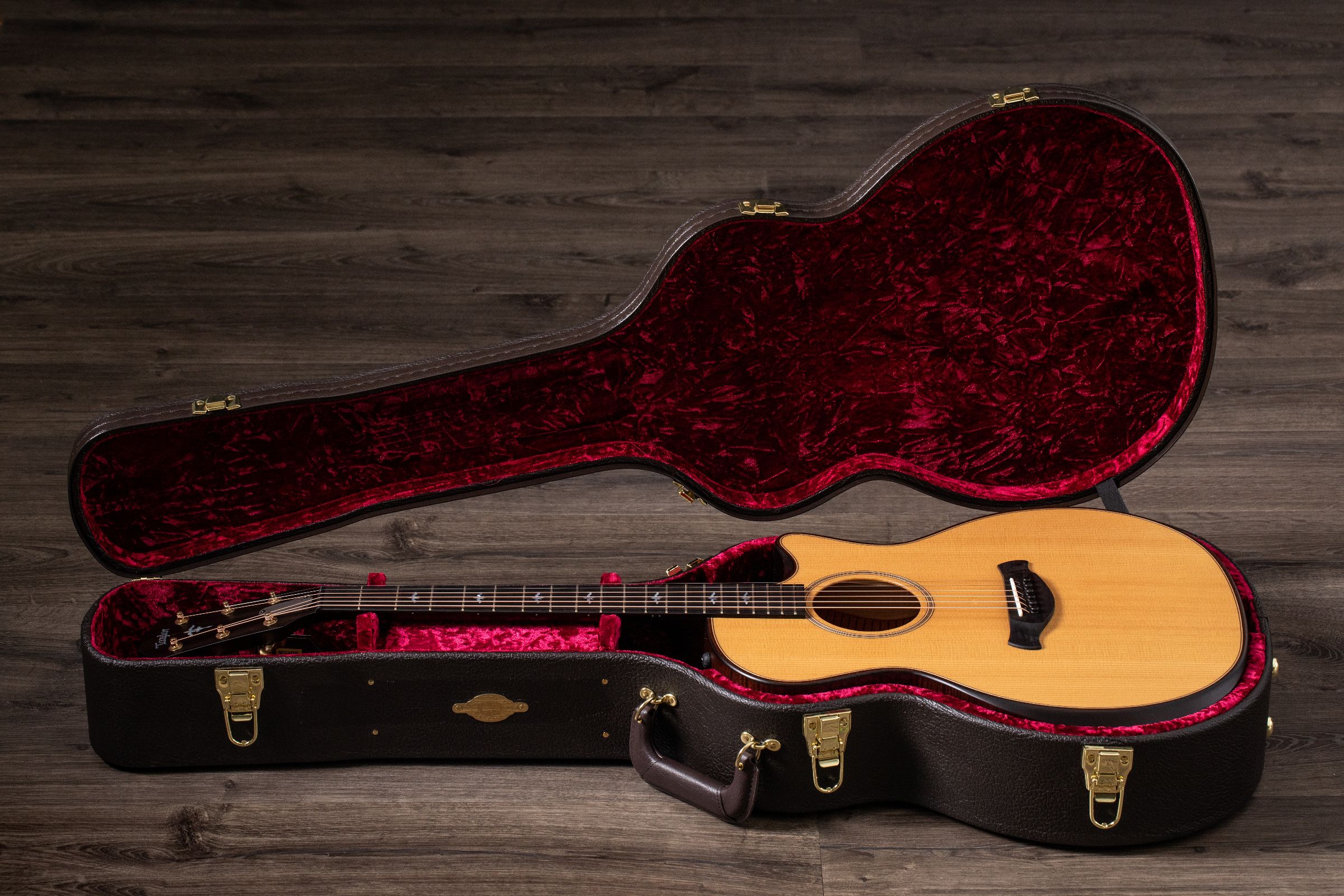 TAYLOR Builder's Edition 614ce,Nat Top TAYLOR Builder's Edition 614ce,Nat Top