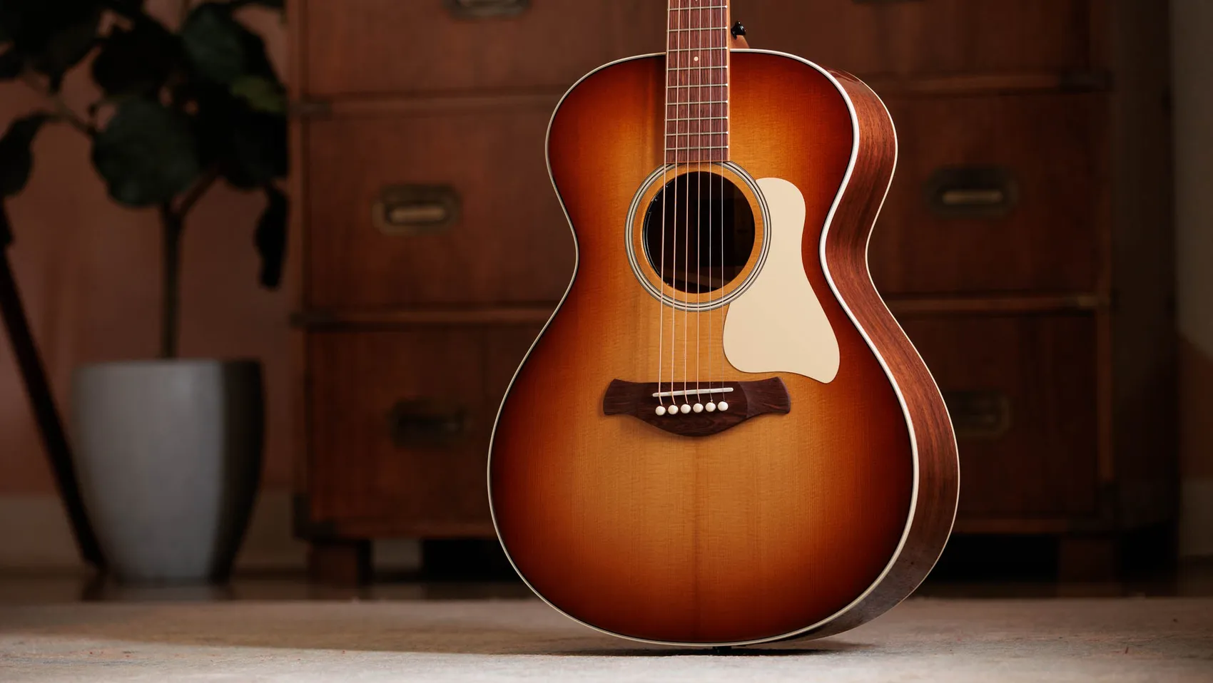 TAYLOR Ben Harper Gold Label 512e