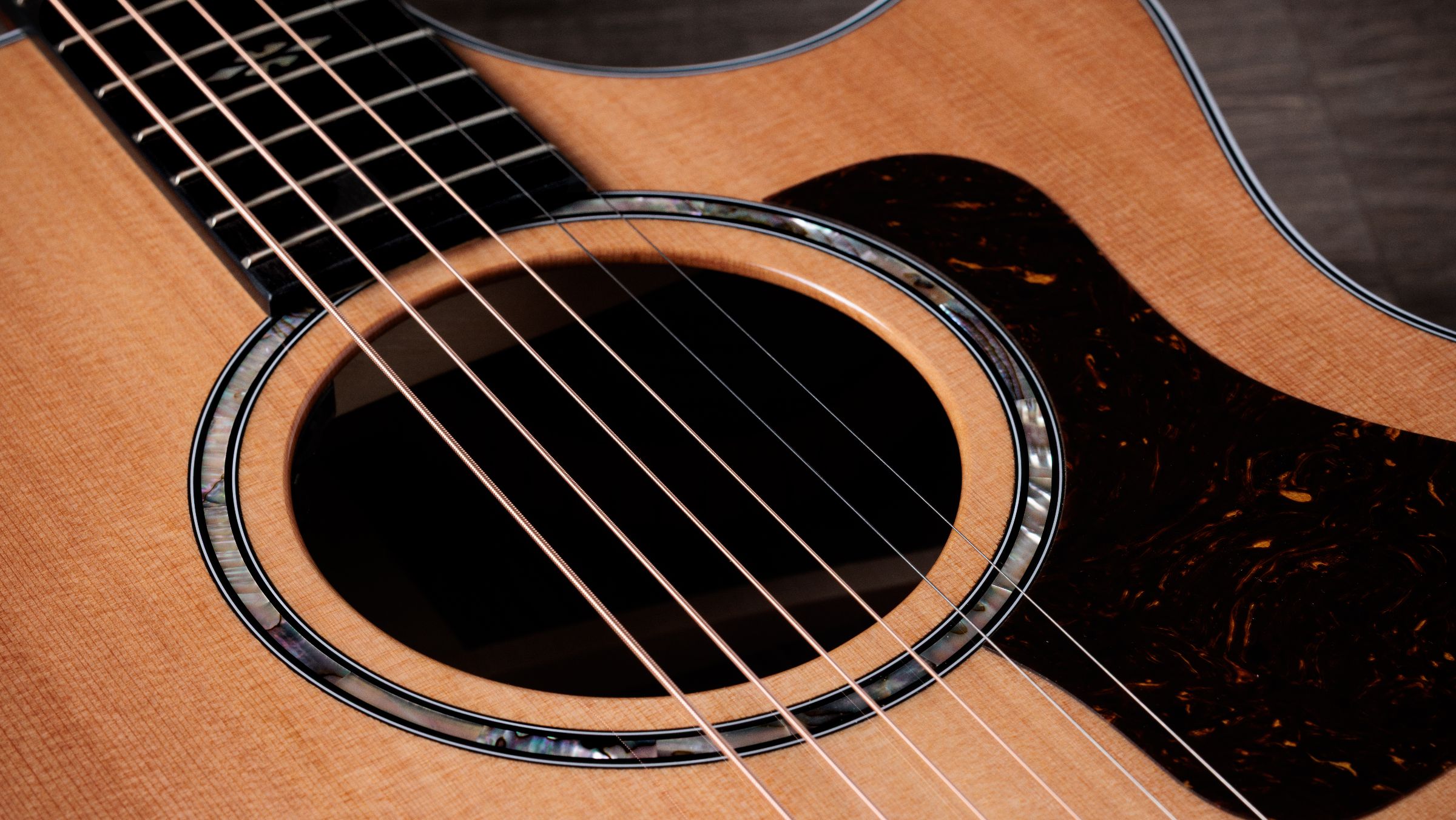 TAYLOR 714ce,Ind.Rosewood/Cedar,2026