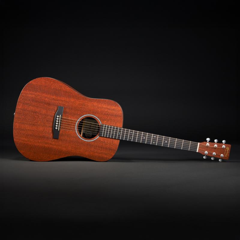 MARTIN GUITARS D-X1E, Mahogany MARTIN GUITARS D-X1E, Mahogany