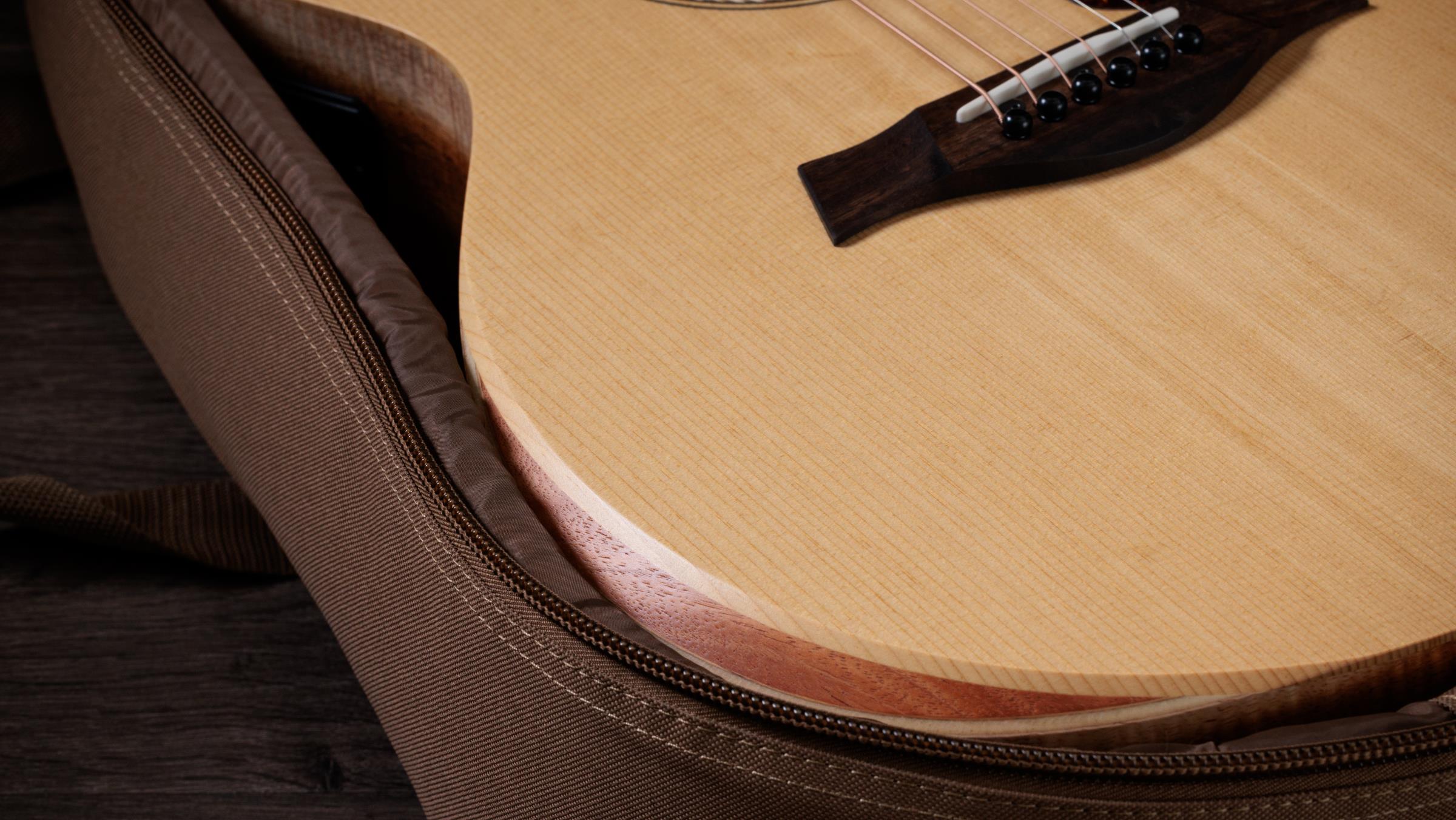 TAYLOR Academy 12e LTD,Figured Koa/Spruce TAYLOR Academy 12e LTD,Figured Koa/Spruce