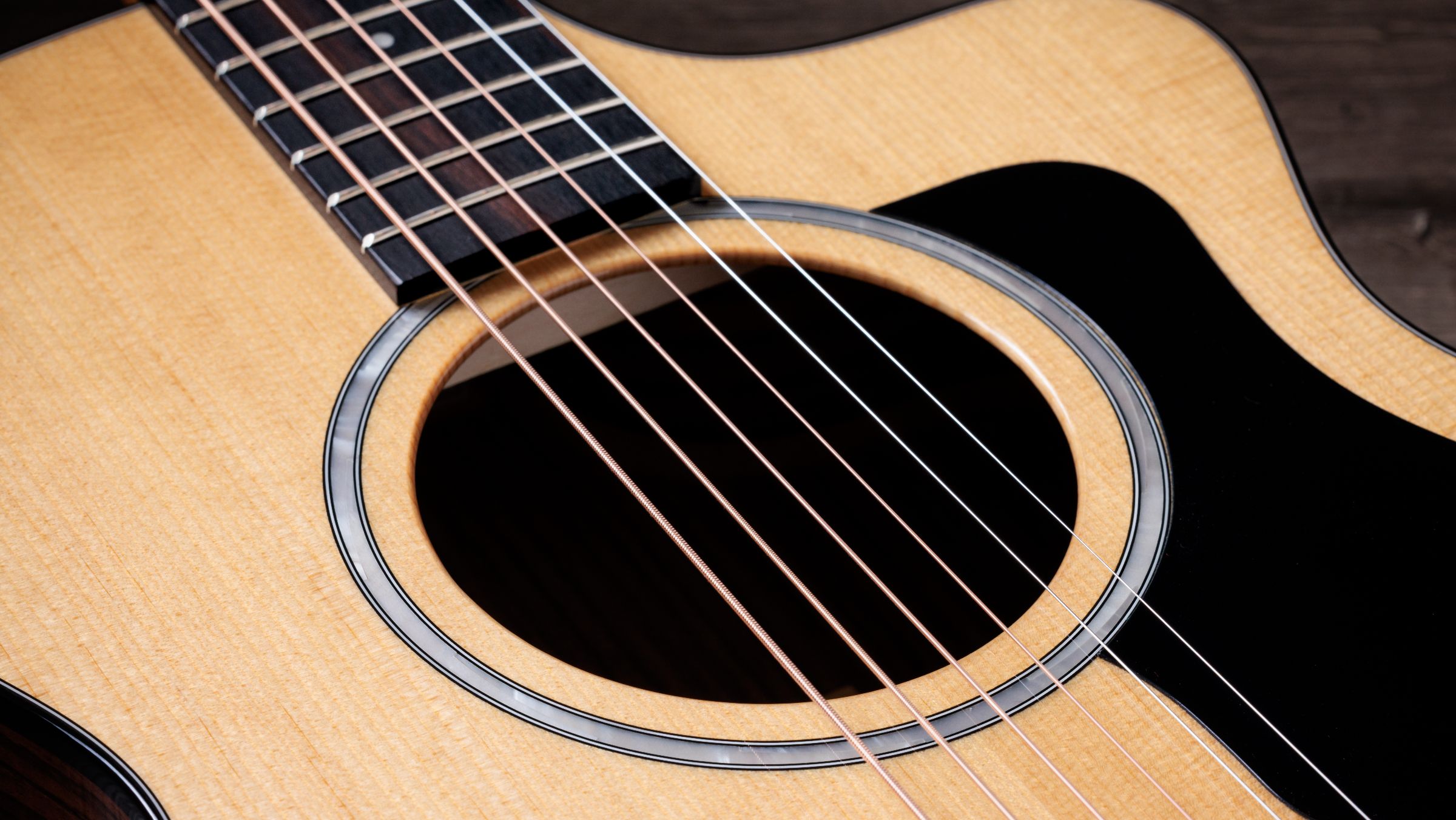 TAYLOR 212ce Plus