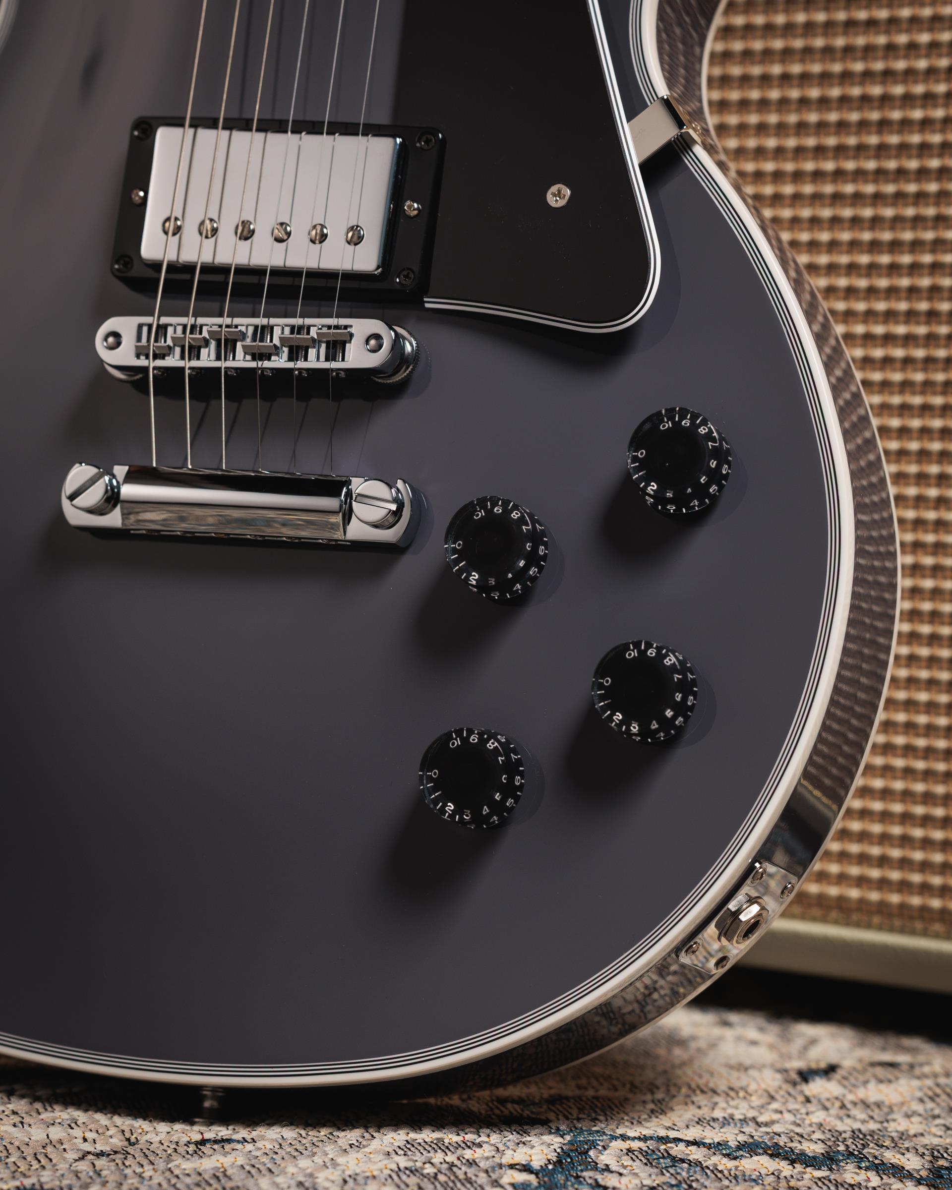 GIBSON Les Paul Custom Artic Blast Gloss GIBSON Les Paul Custom Artic Blast Gloss