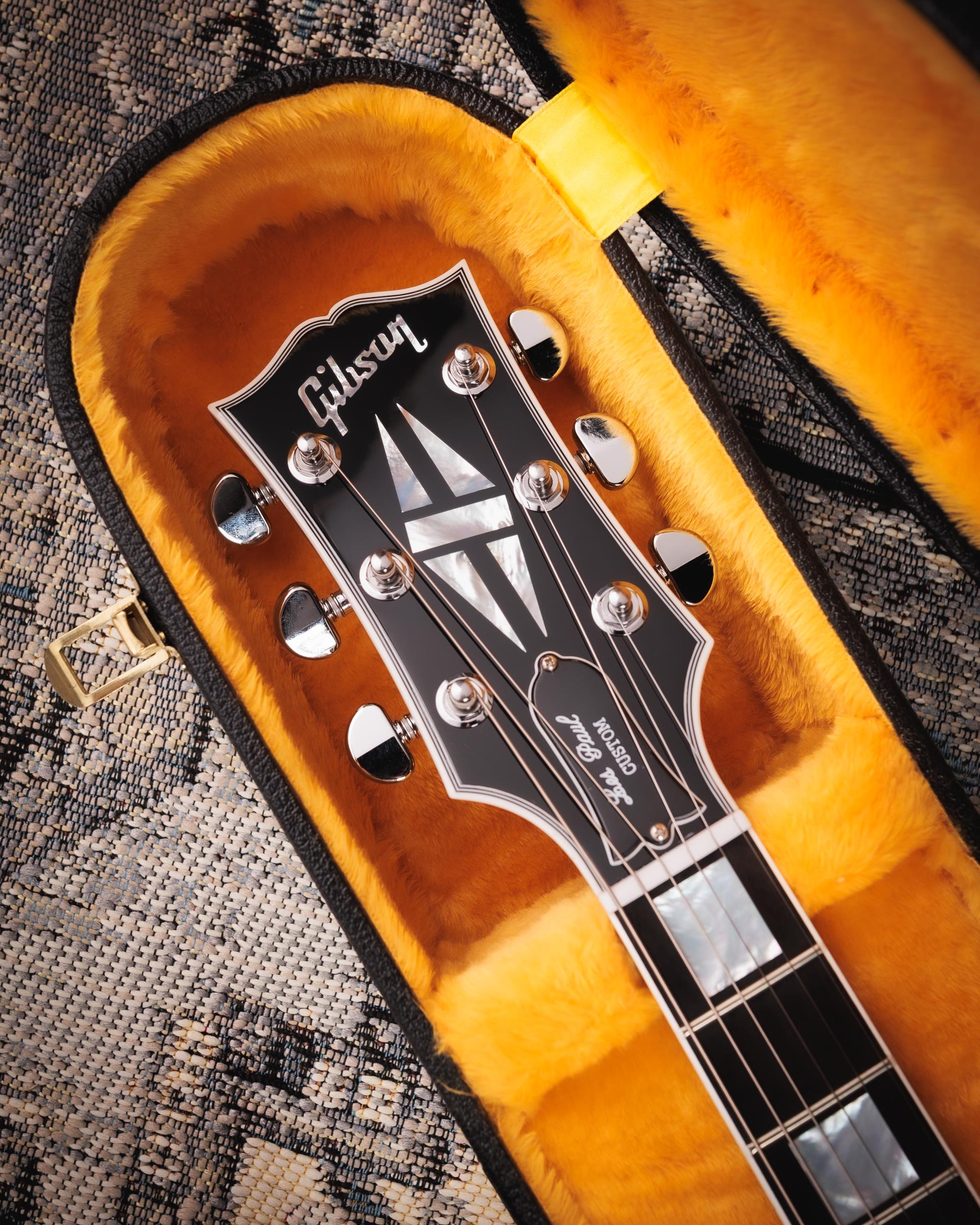GIBSON Les Paul Custom Artic Blast Gloss GIBSON Les Paul Custom Artic Blast Gloss
