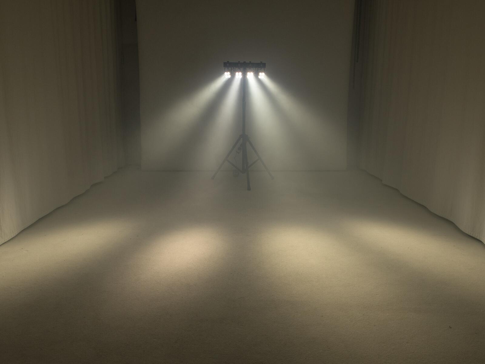 EUROLITE LED KLS-180 Kompakt-Lichtset