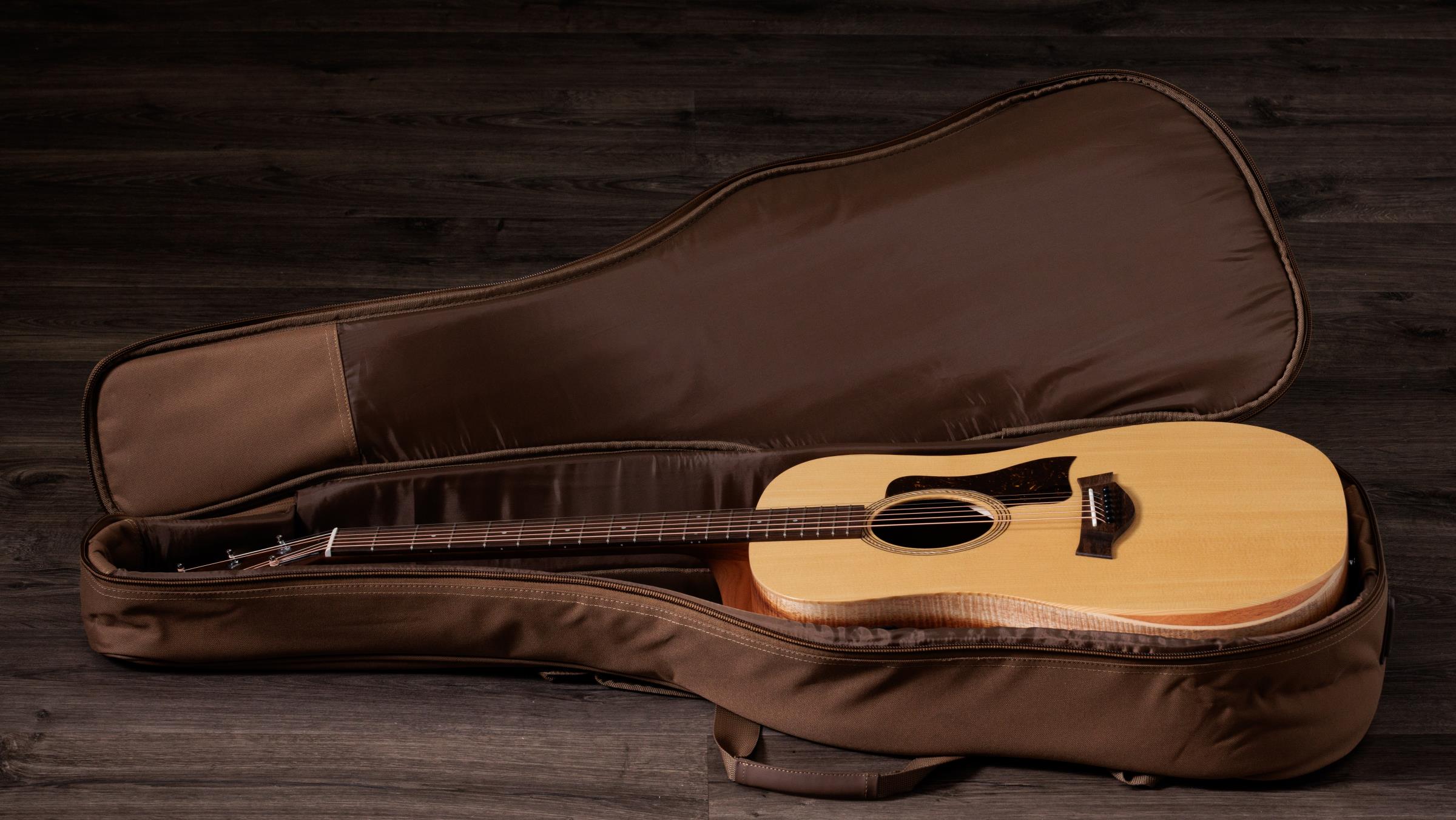 TAYLOR Academy 10e LTD ,Figured Koa/Spruce TAYLOR Academy 10e LTD ,Figured Koa/Spruce