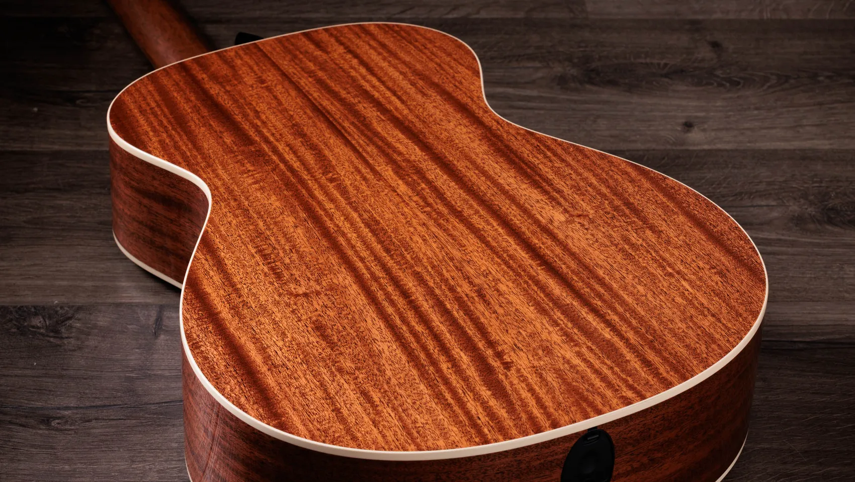 TAYLOR Ben Harper Gold Label 512e