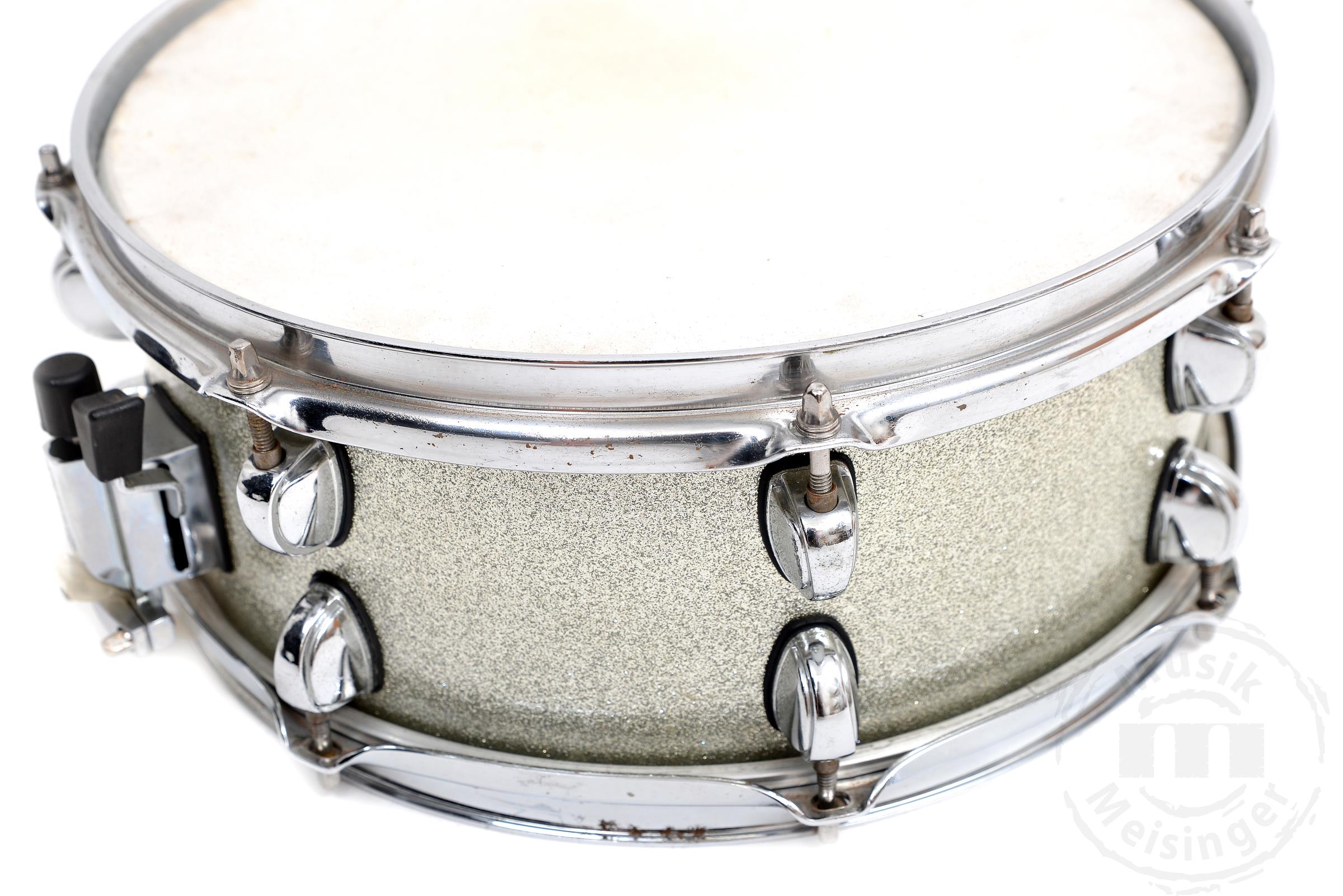 Premier Artist Birch 13x5 Snare Silver Sparkle Premier Artist Birch 13x5 Snare Silver Sparkle